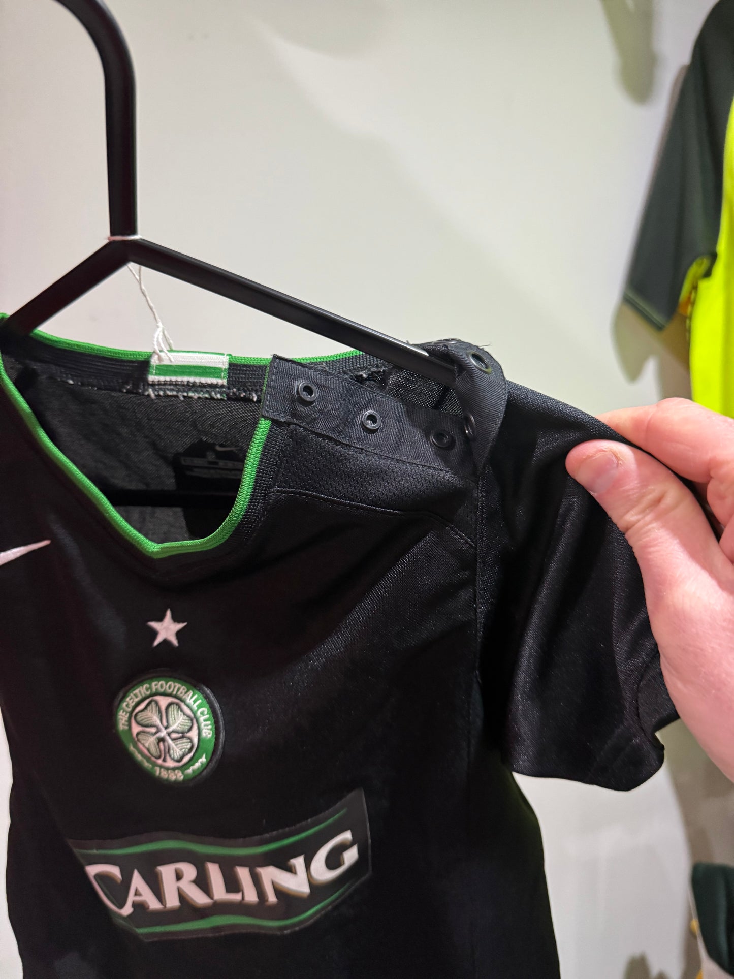 Celtic 2005/07 third shirt 12-18 months