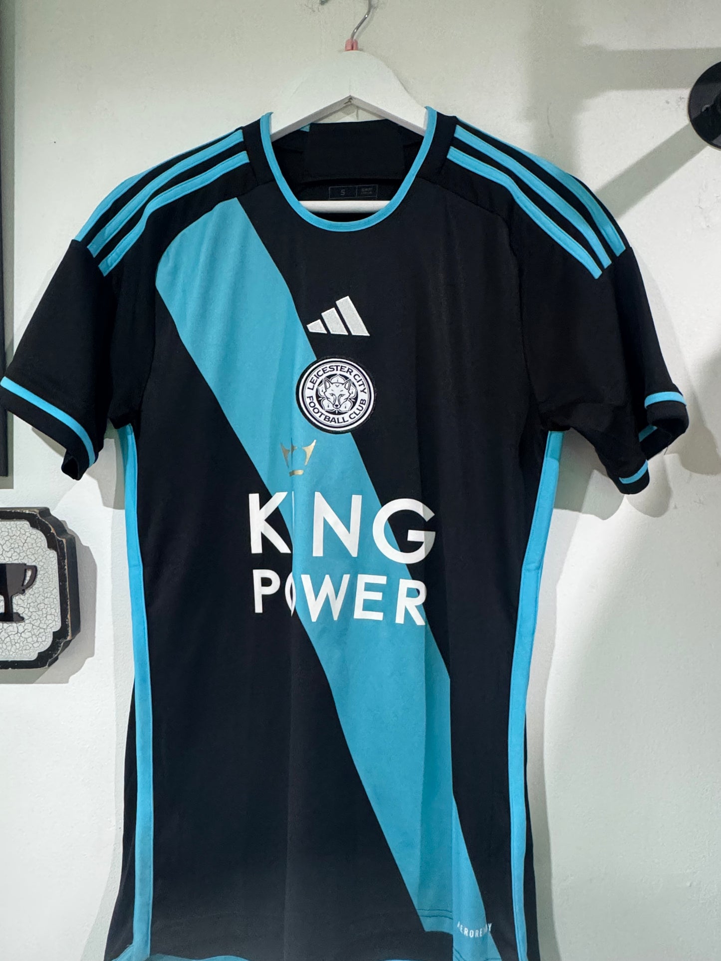 Leicester city 2023/24 away shirt Vardy 9 small