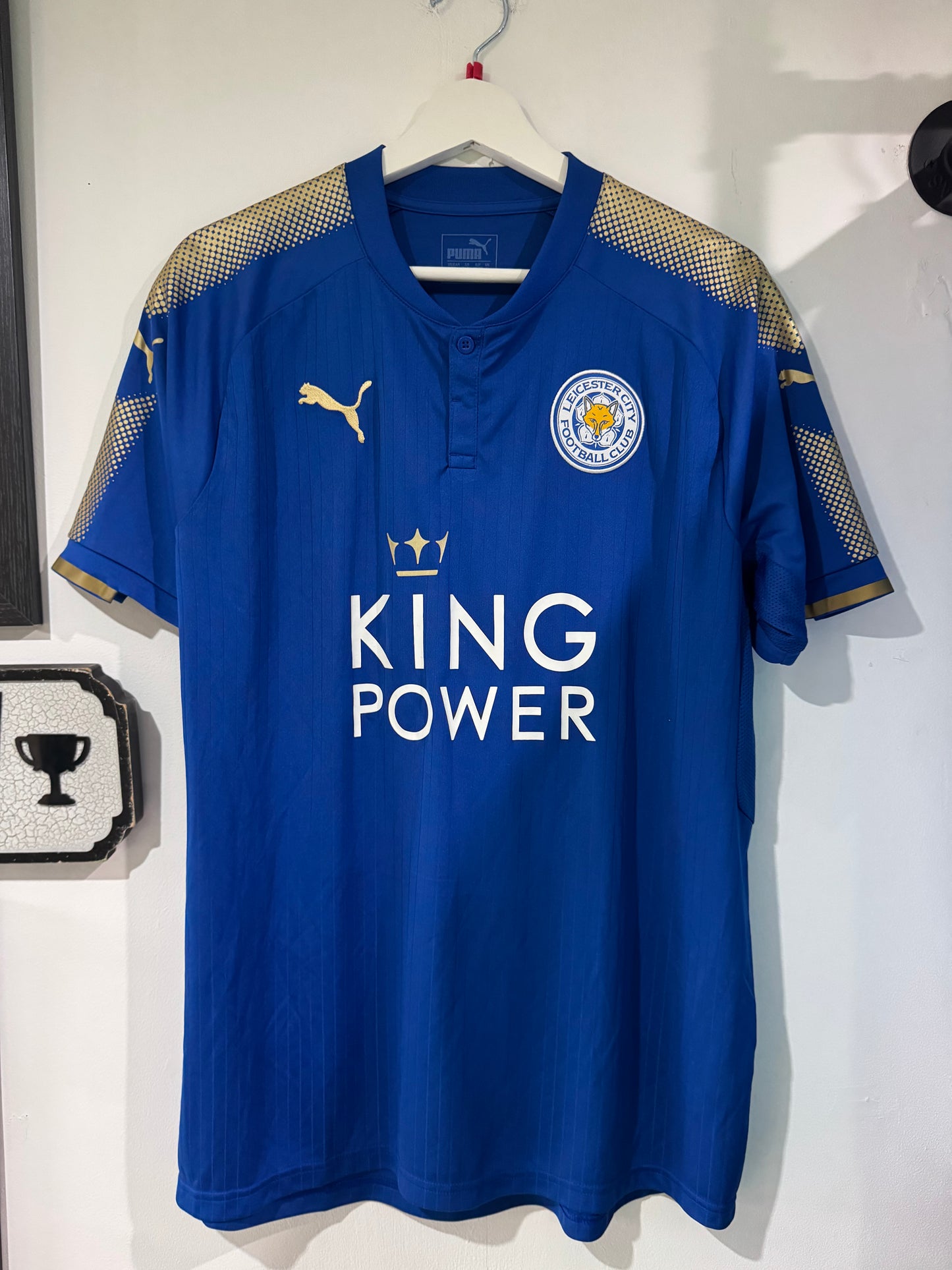 Leicester city 2017/18 home shirt large Iheanacho 8