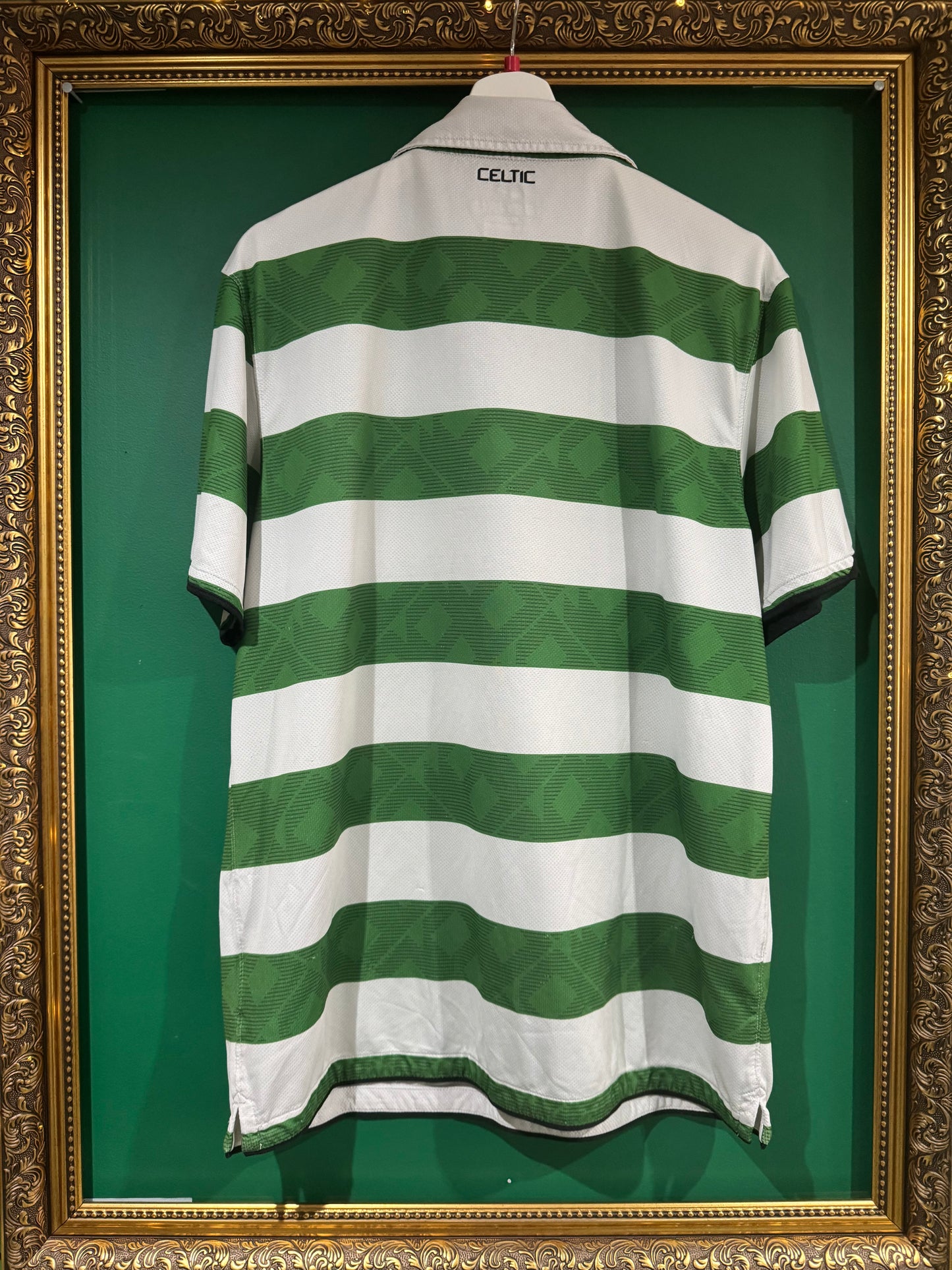 Celtic 2011/12 home shirt large