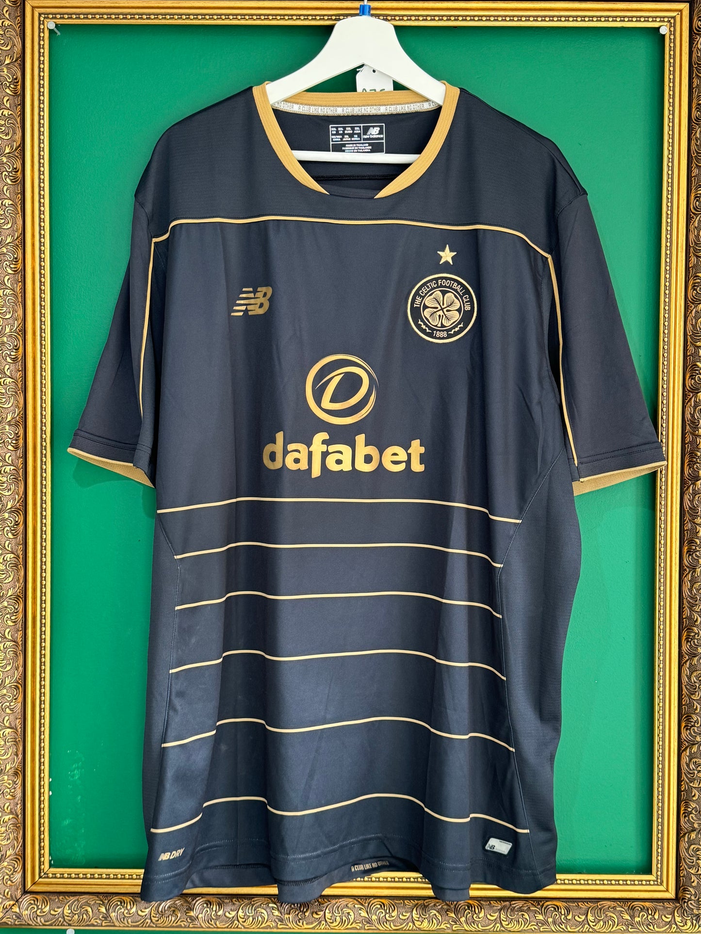 Celtic 2016/17 away xxl Rogic 18