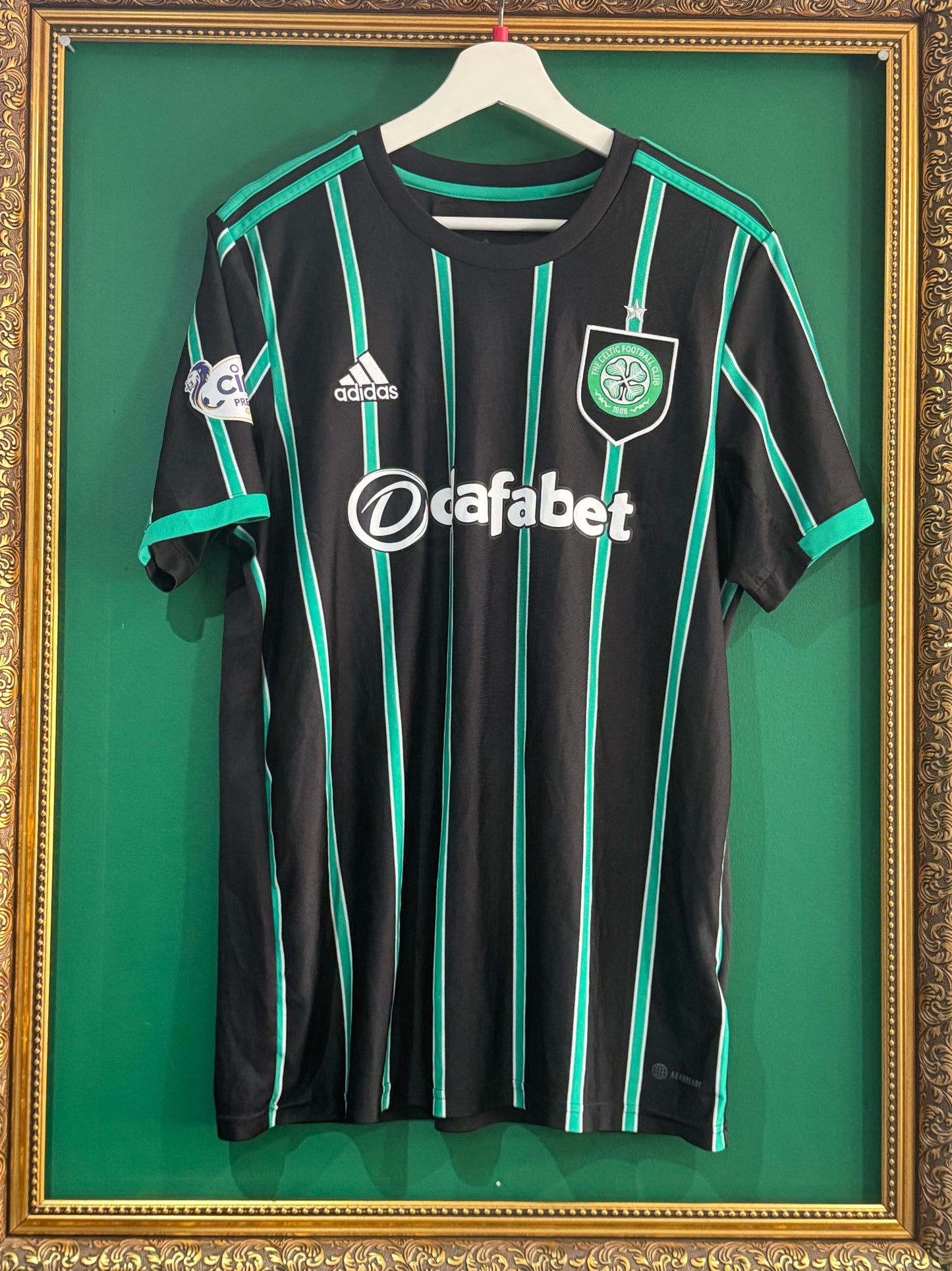 Celtic 2022/23 away shirt large O’Riley 33