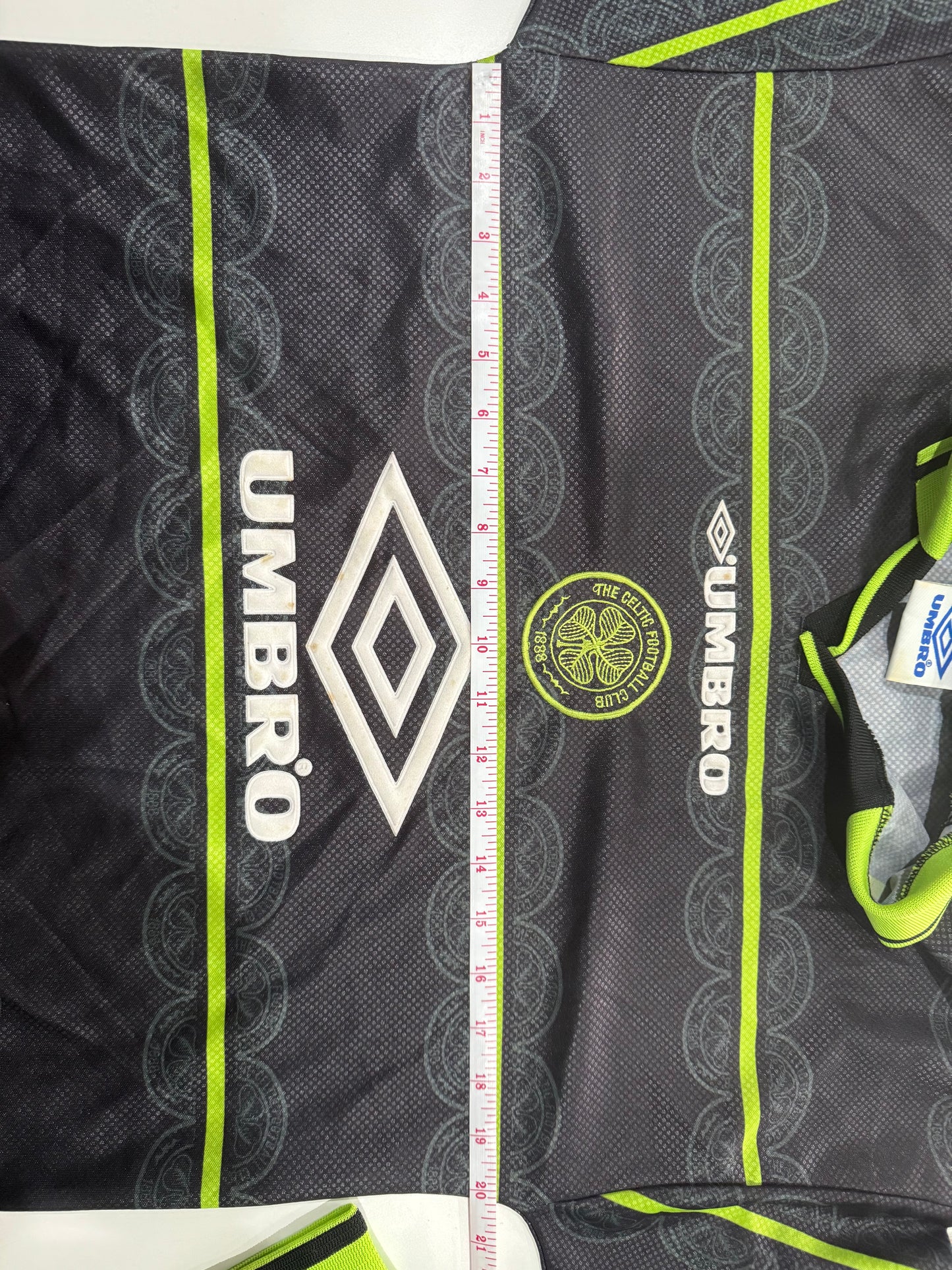 Celtic 1998/99 away shirt small ls Larsson