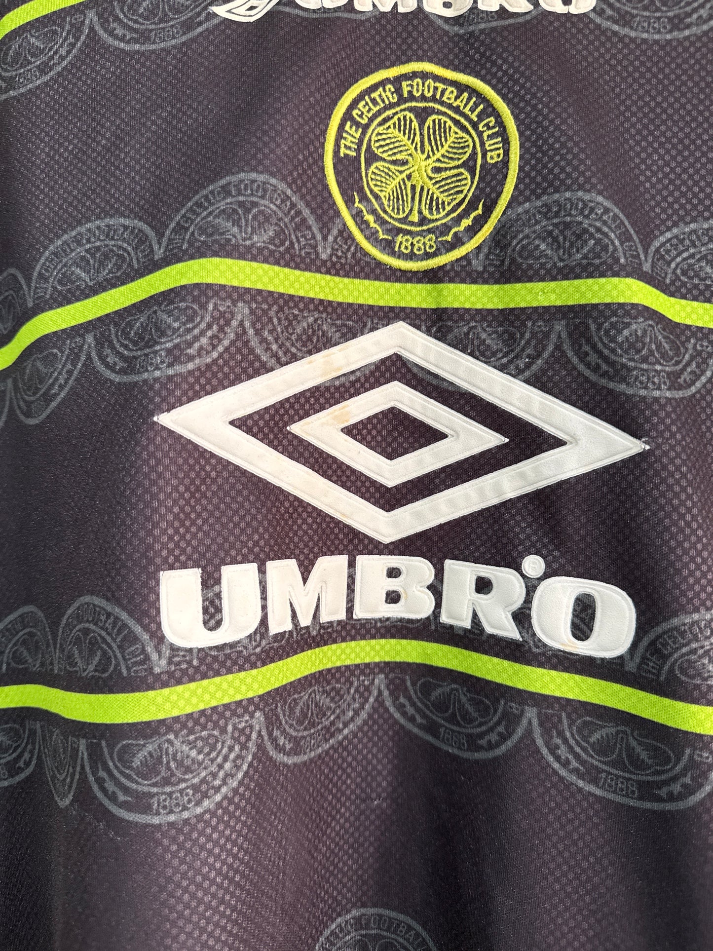 Celtic 1998/99 away shirt medium