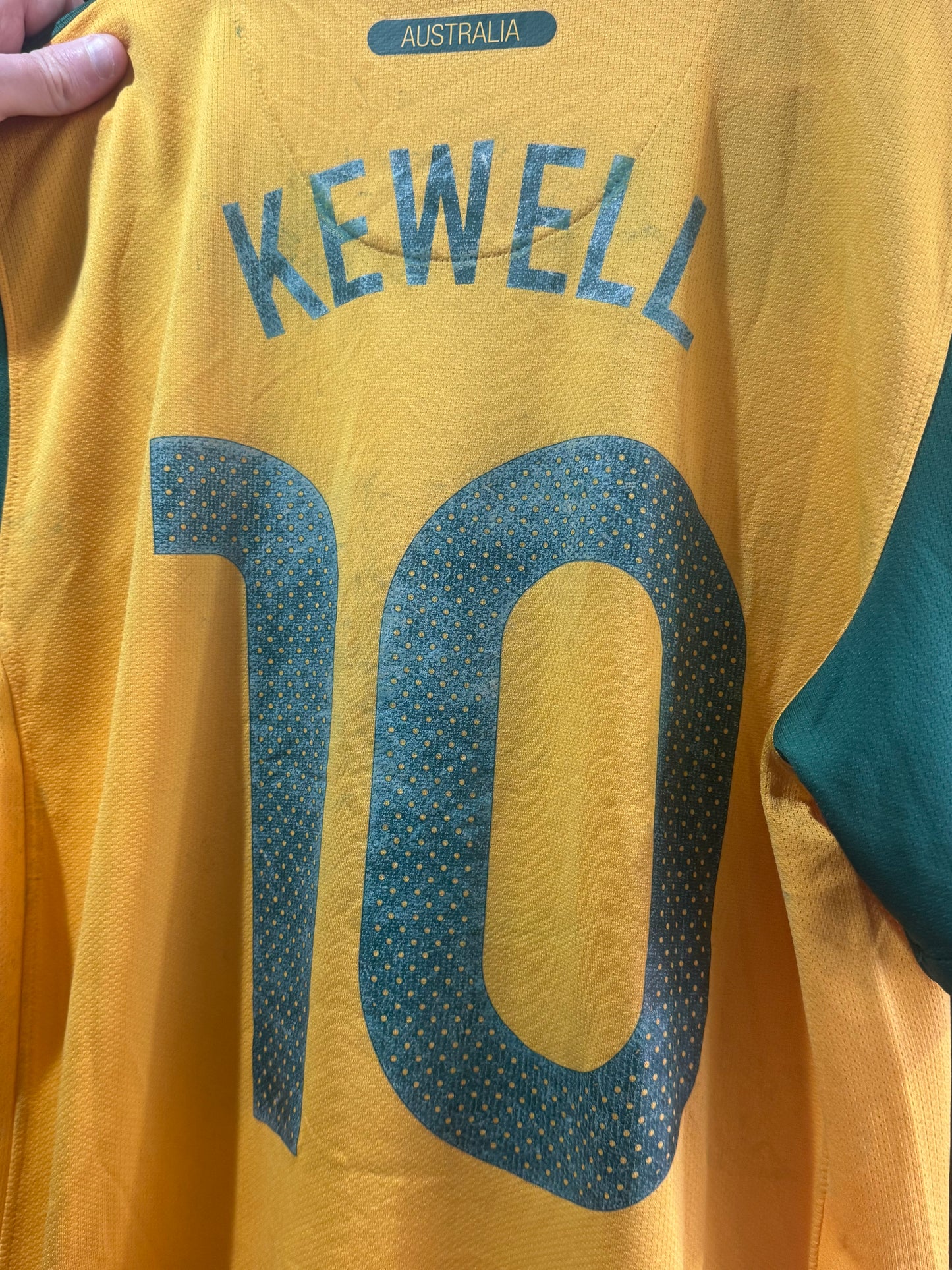 Australia 2010 home shirt medium
