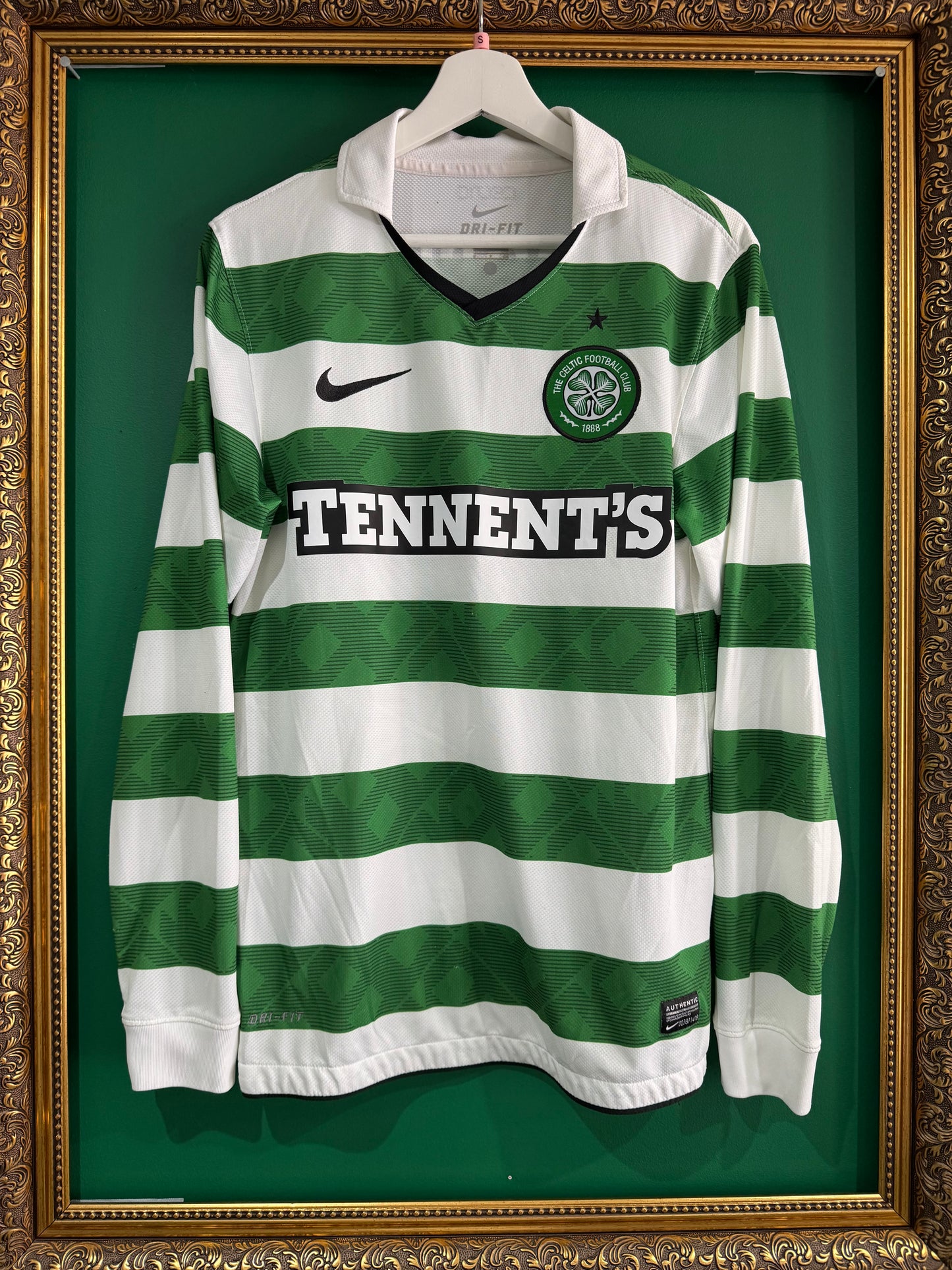 Celtic 2010/12 home shirt small ls Hooper 88