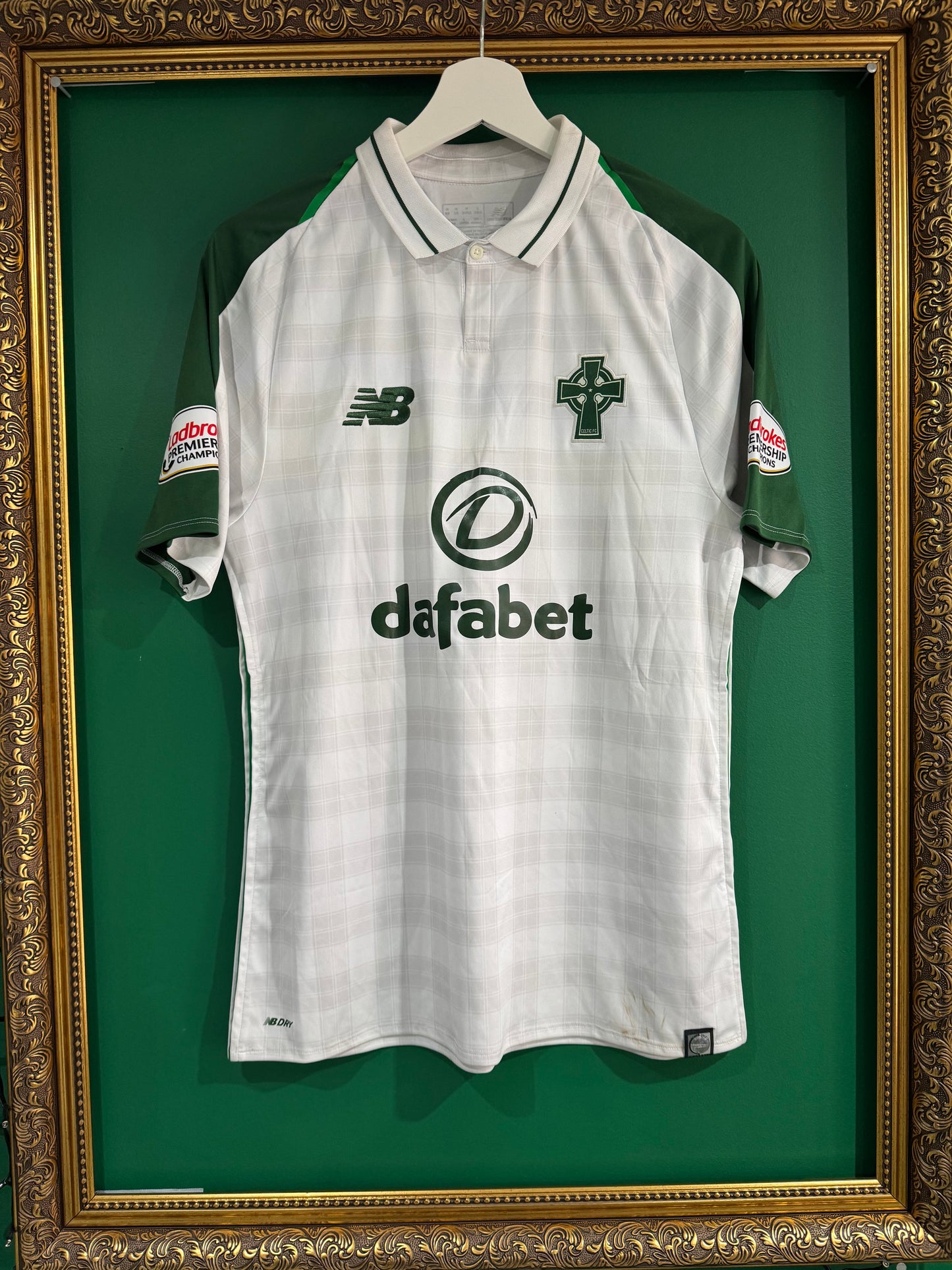 Celtic 2018/19 away shirt matchworn Mulumbu 27 medium player issue