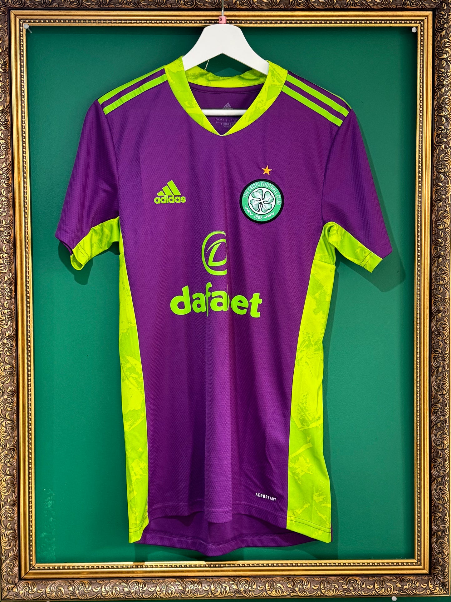 Celtic 2020/21 home goalkeeper small