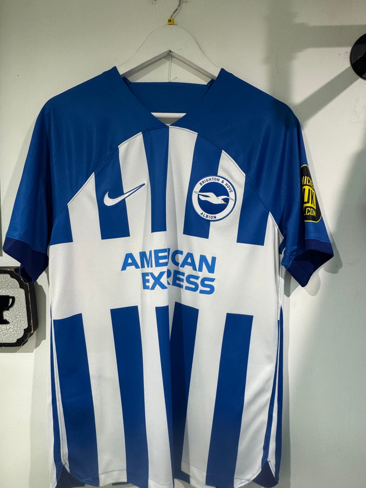 Brighton 2023/24 home shirt medium Mitoma 22