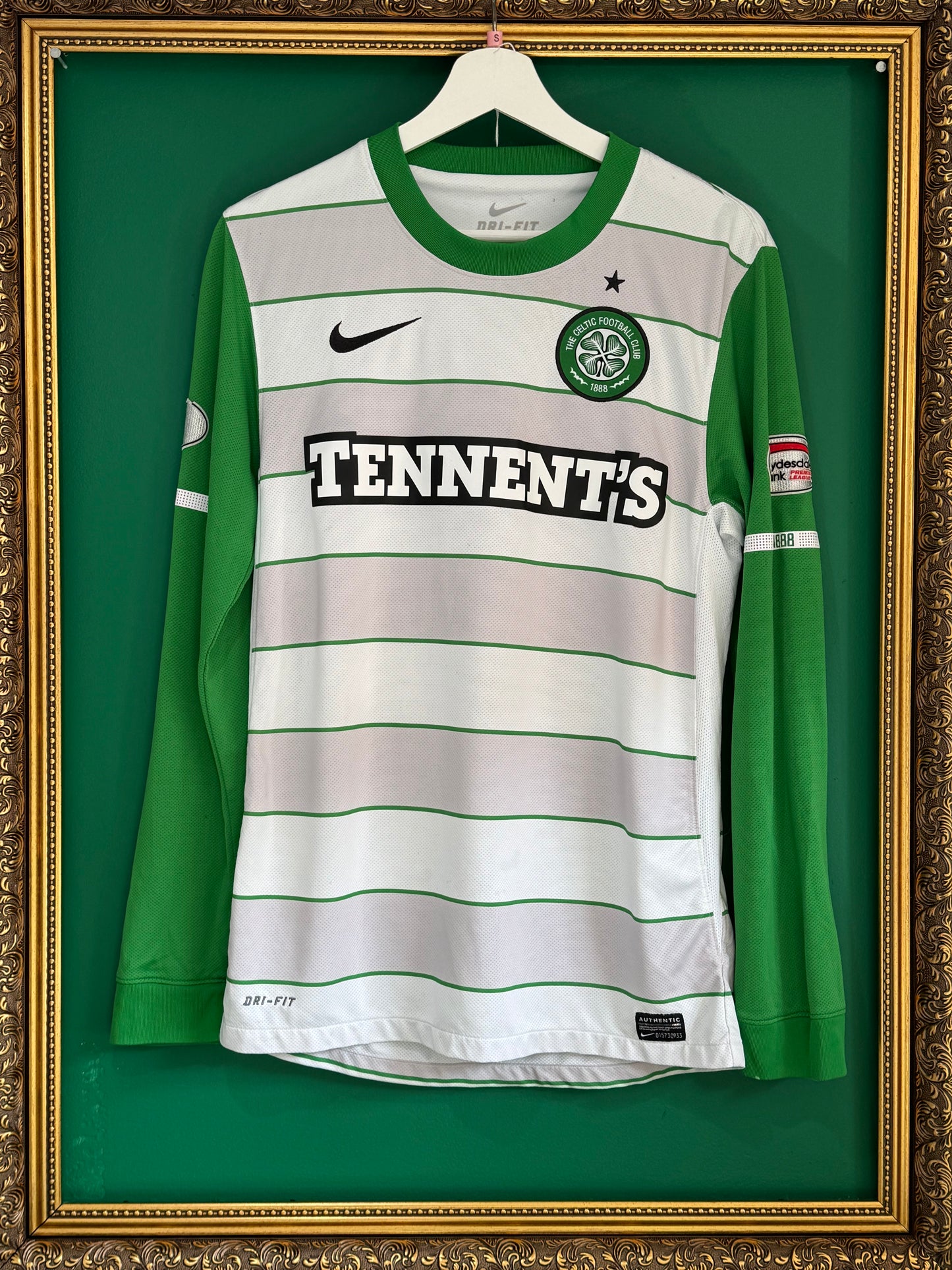 Celtic 2011/12 away small Commons 15