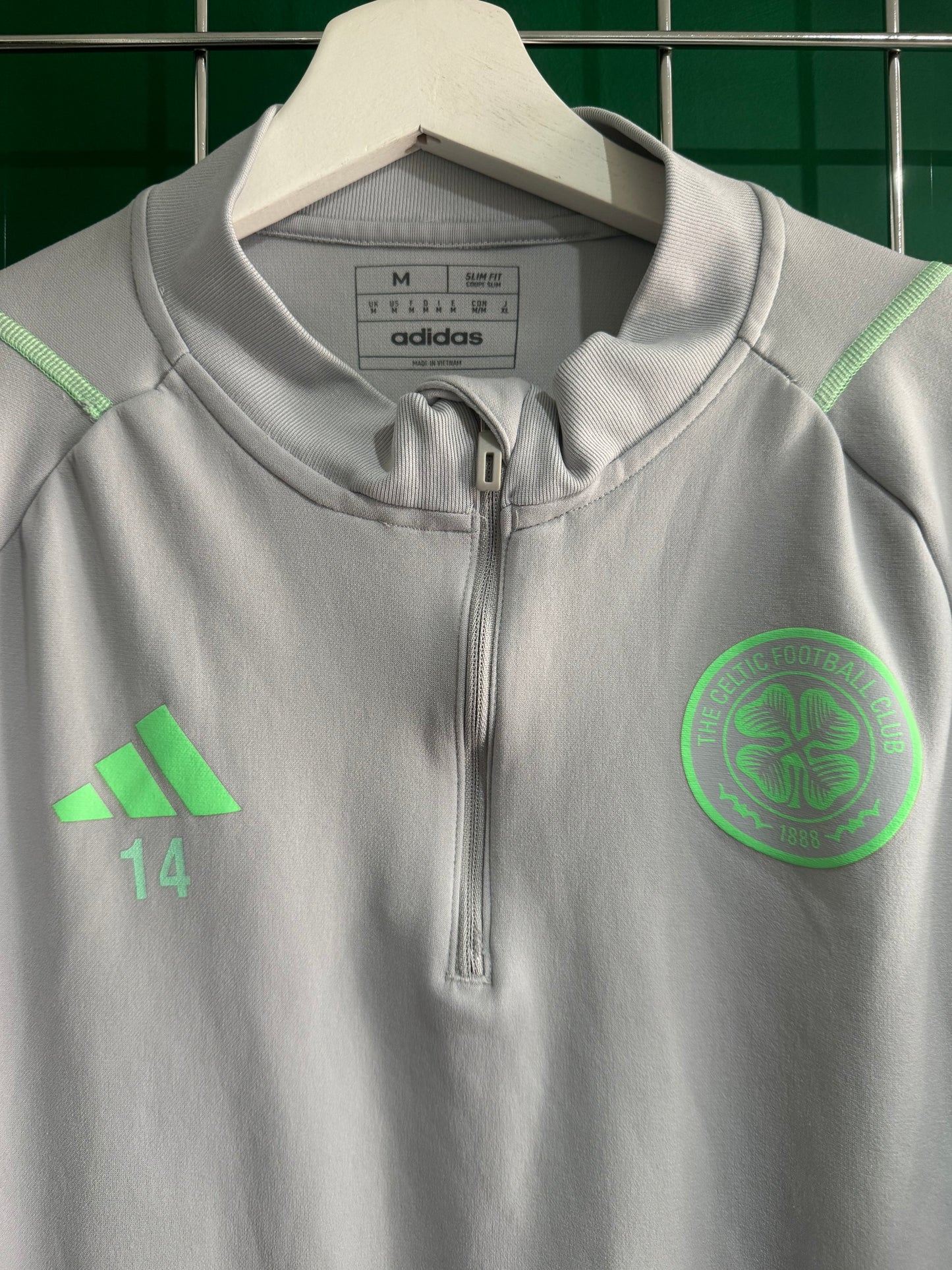 David Turnbull Celtic worn half zip top 14