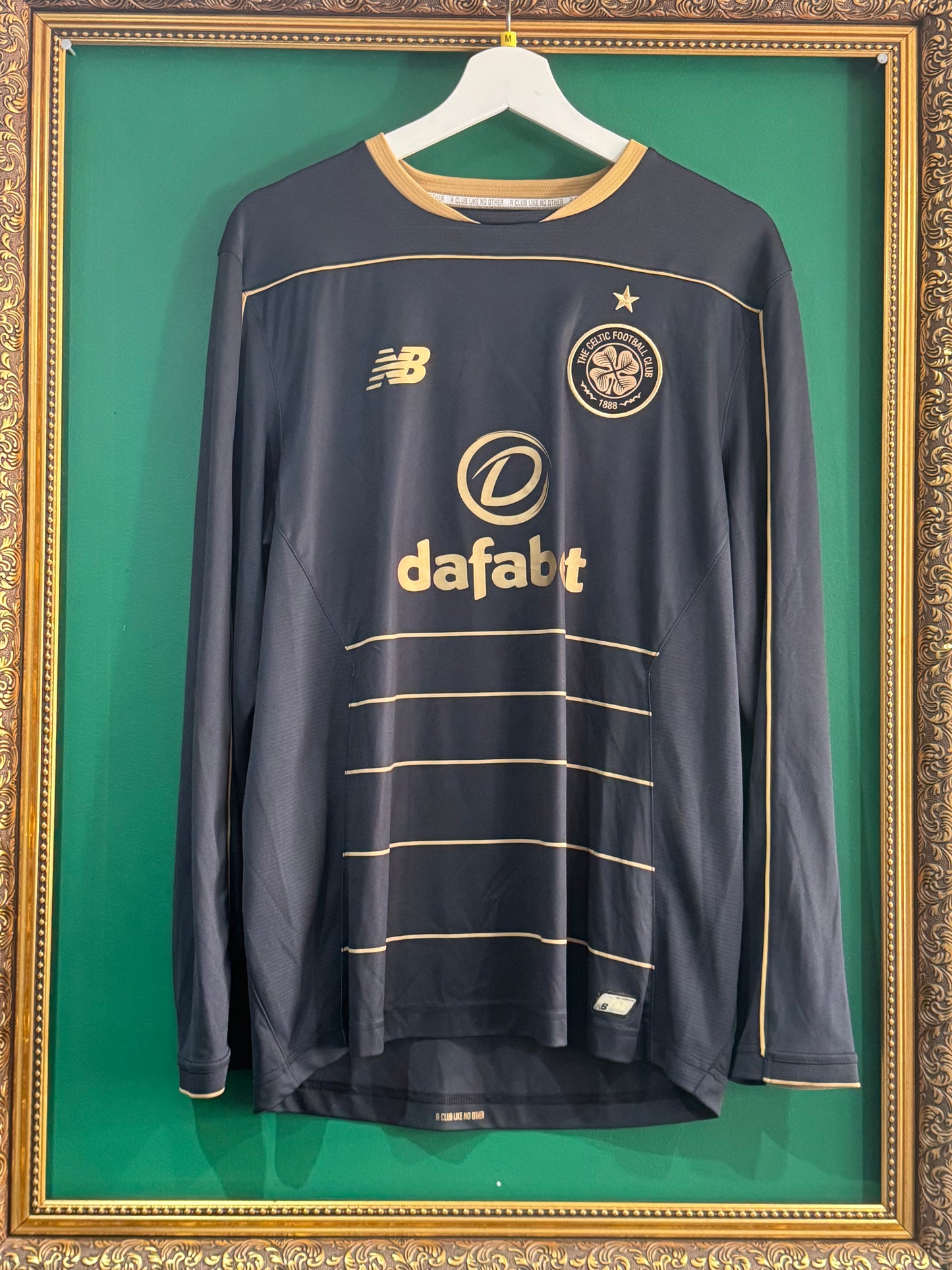 Celtic 2016/17 away shirt medium ls Roberts 7