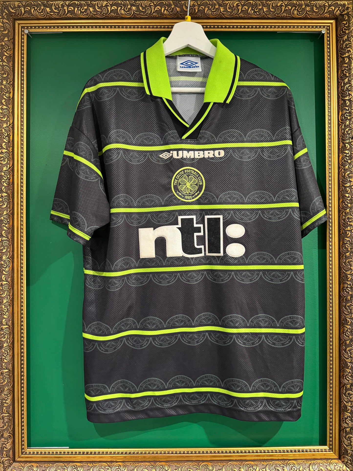 Celtic 1998/99 away shirt medium Larsson 7