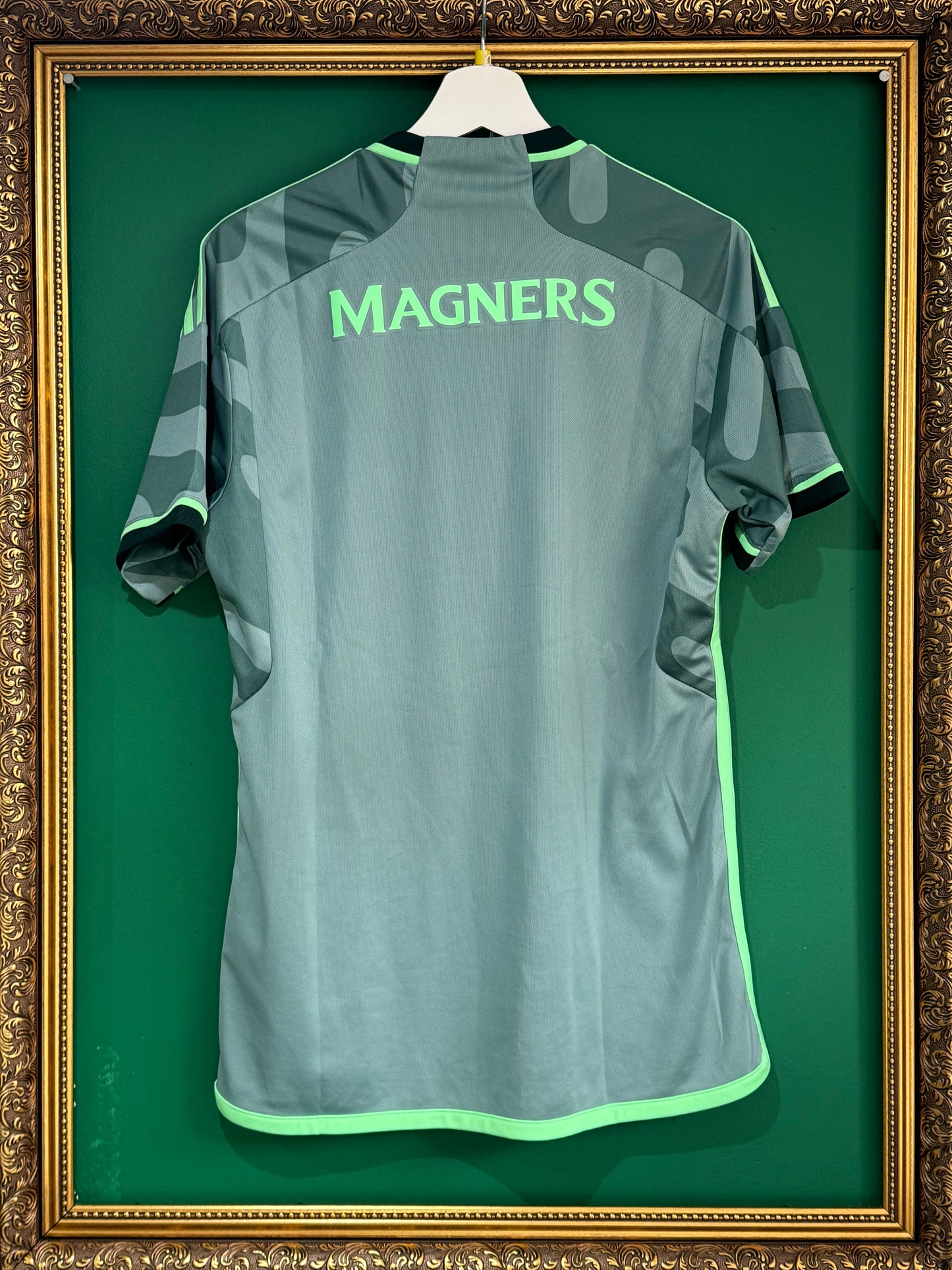 Celtic 2023/24 third small