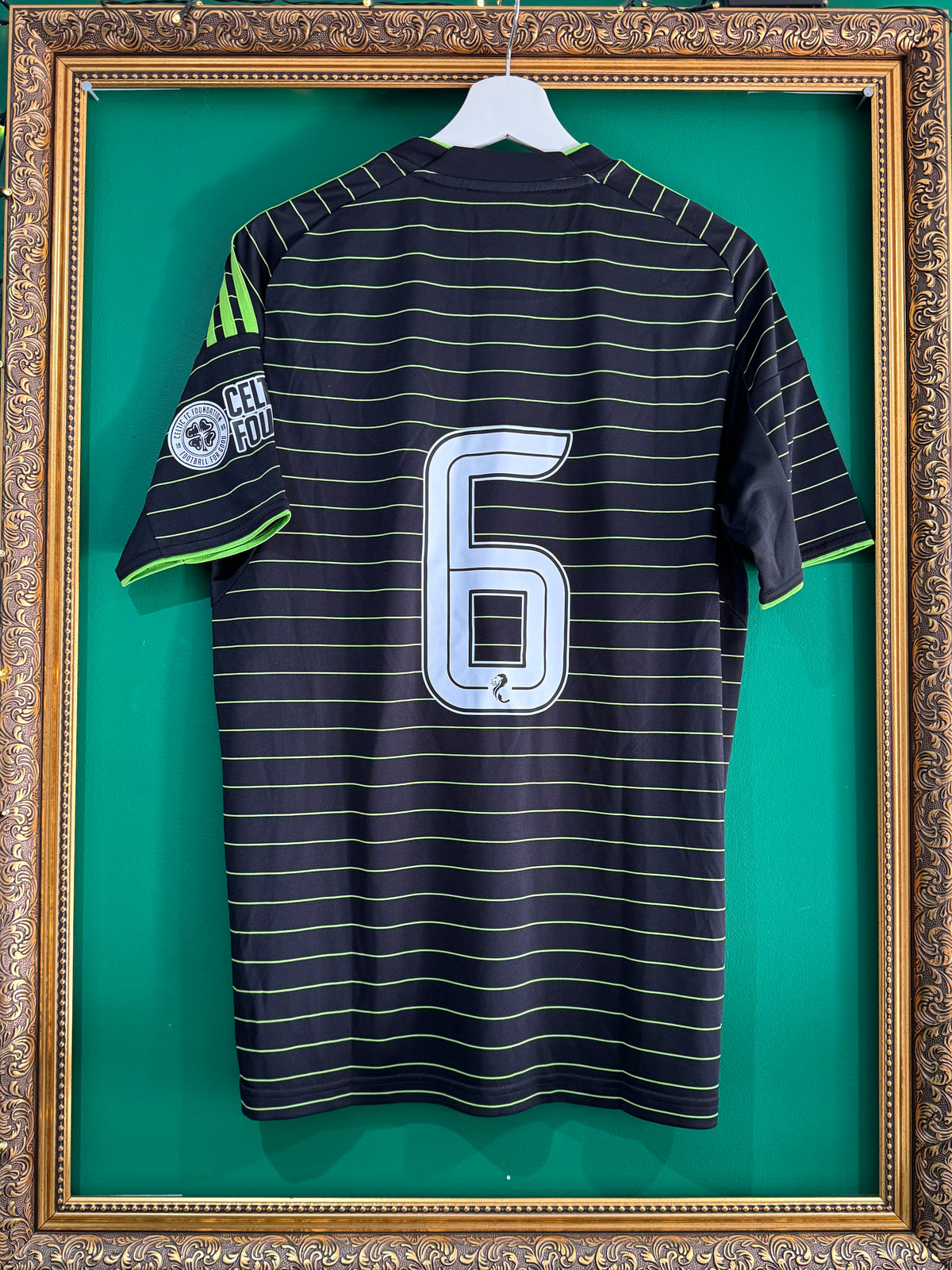 Celtic 2025/26 away pre season medium 6 (Trusty)