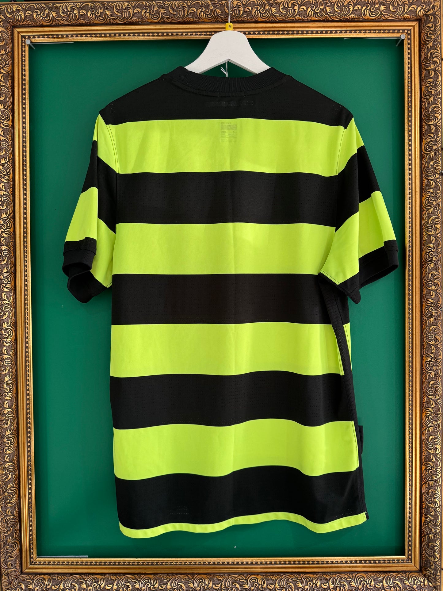 Celtic 2009/10 away shirt unsponsored medium