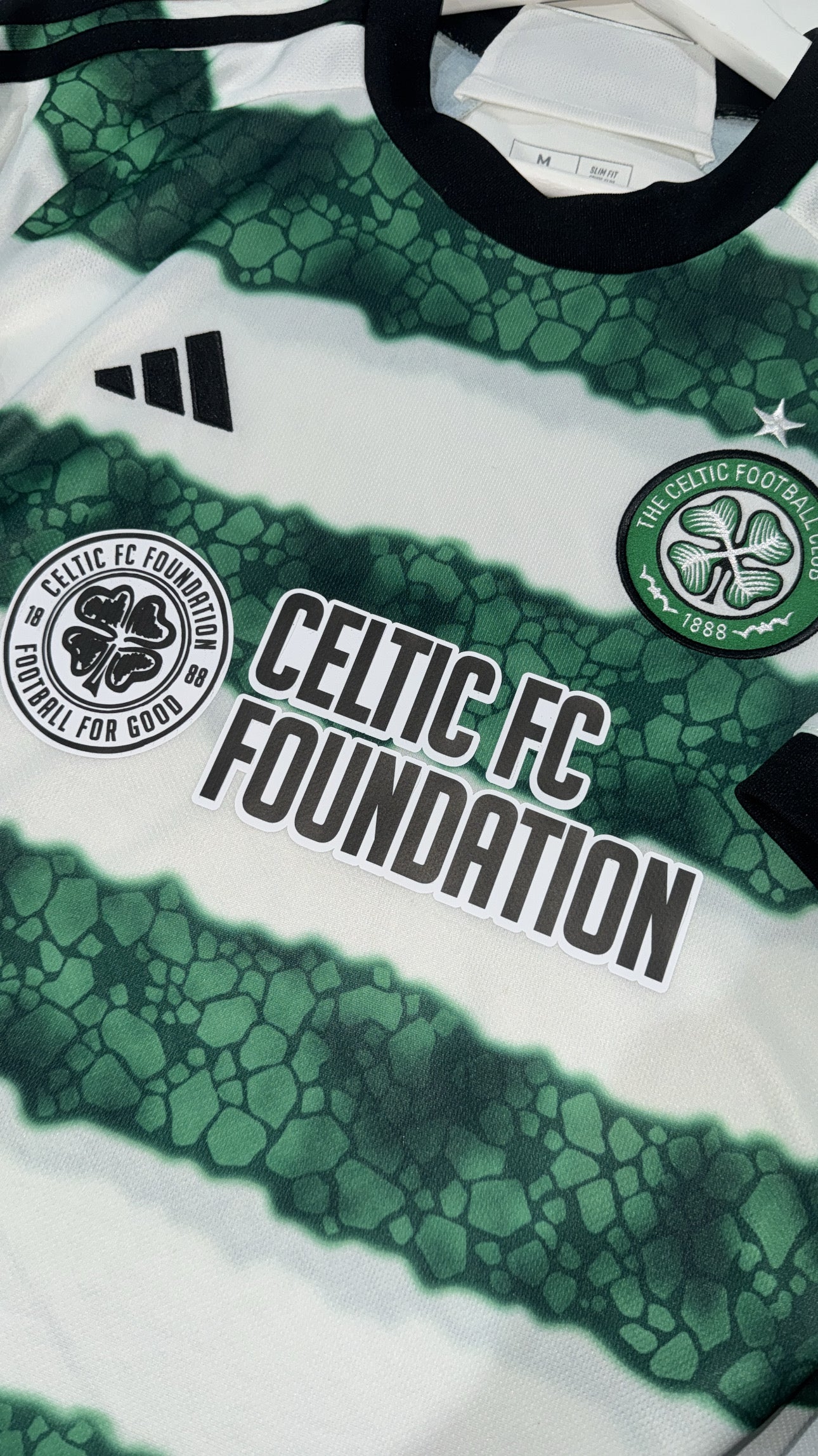Celtic 2023/24 home shirt medium foundation sponsor