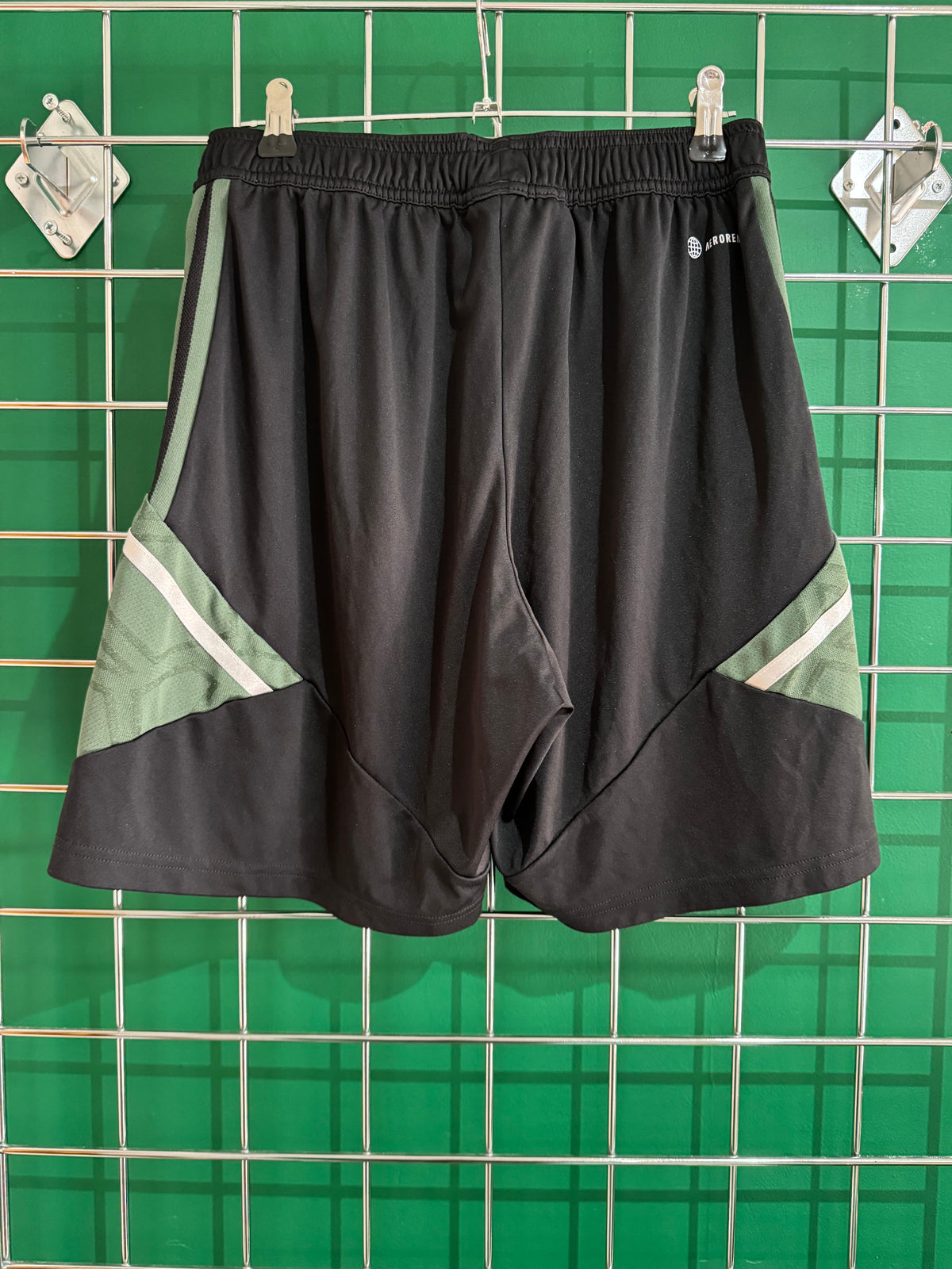 Celtic Aaron Mooy worn training shirts medium
