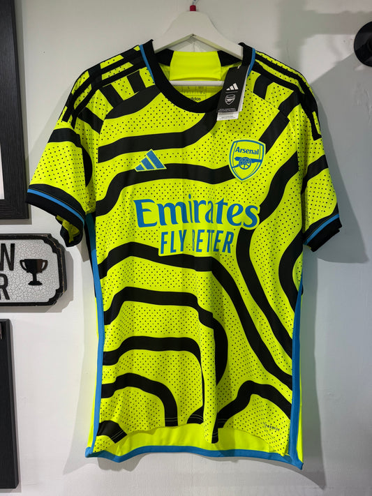 Arsenal 2023/24 away shirt large BNWT