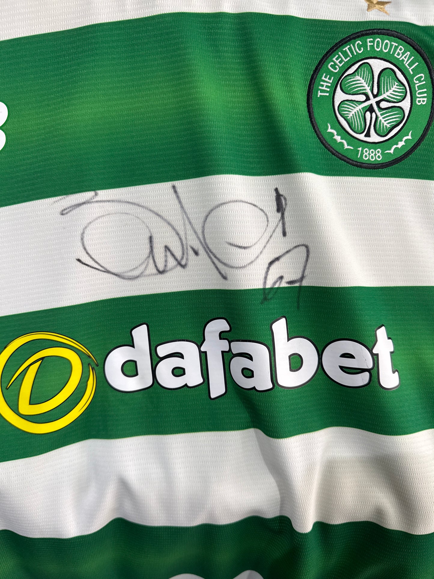 Celtic 2016/17 home shirt xxxxl signed Berti Auld