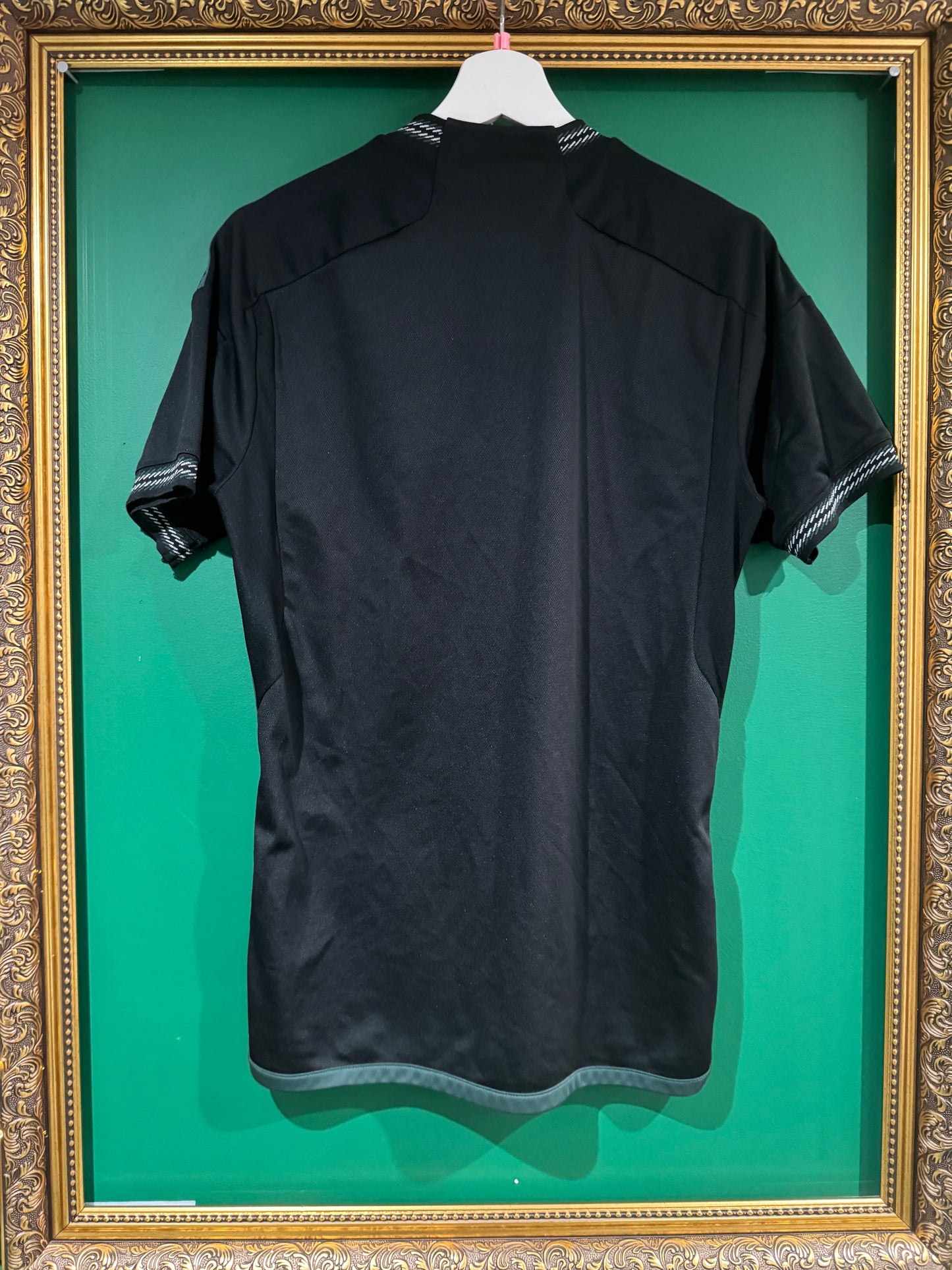 Celtic 2023/24 away shirt small unsponsored