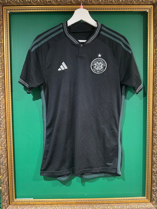 Celtic 2023/24 away shirt small unsponsored