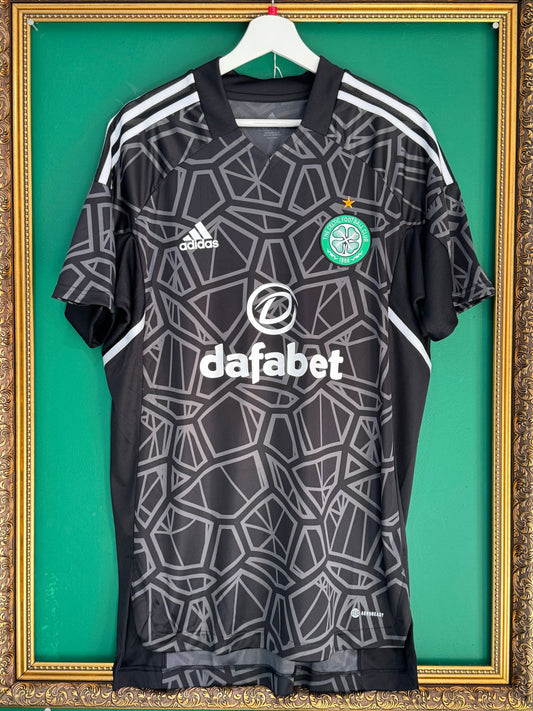 Celtic 2022/23 third shirt goalkeeper large BNWT