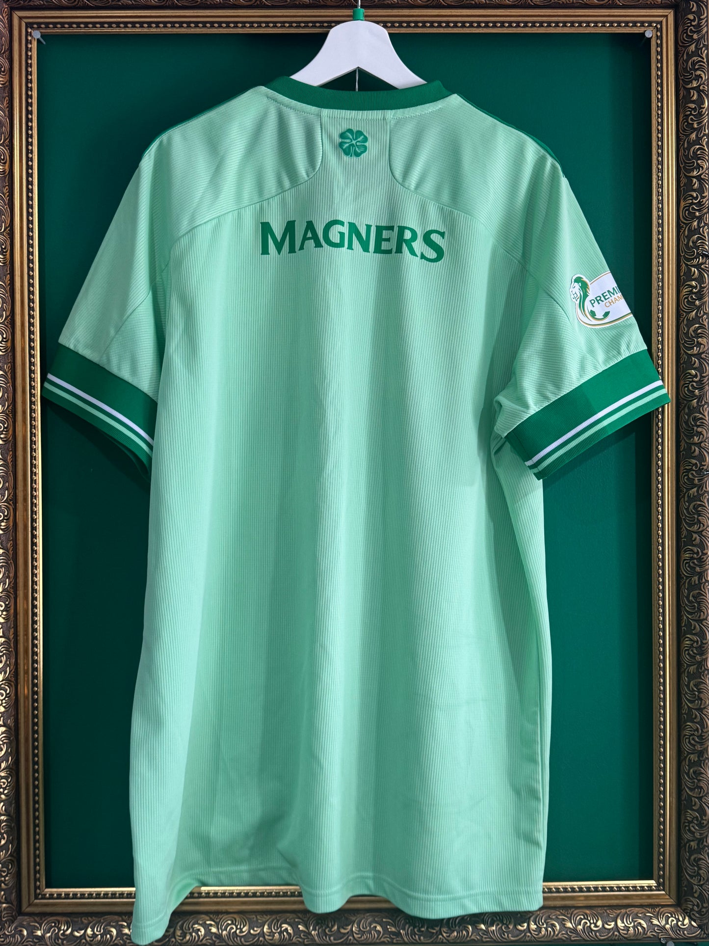 Celtic 2020/21 away shirt xlarge
