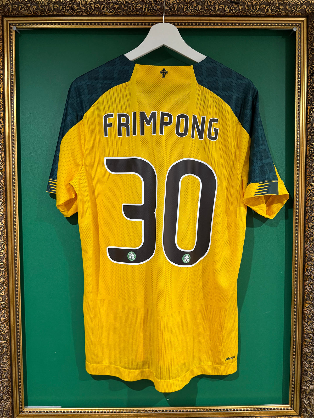 Celtic 2019/20 away shirt medium Frimpong 30 (rare foundation sponsor)