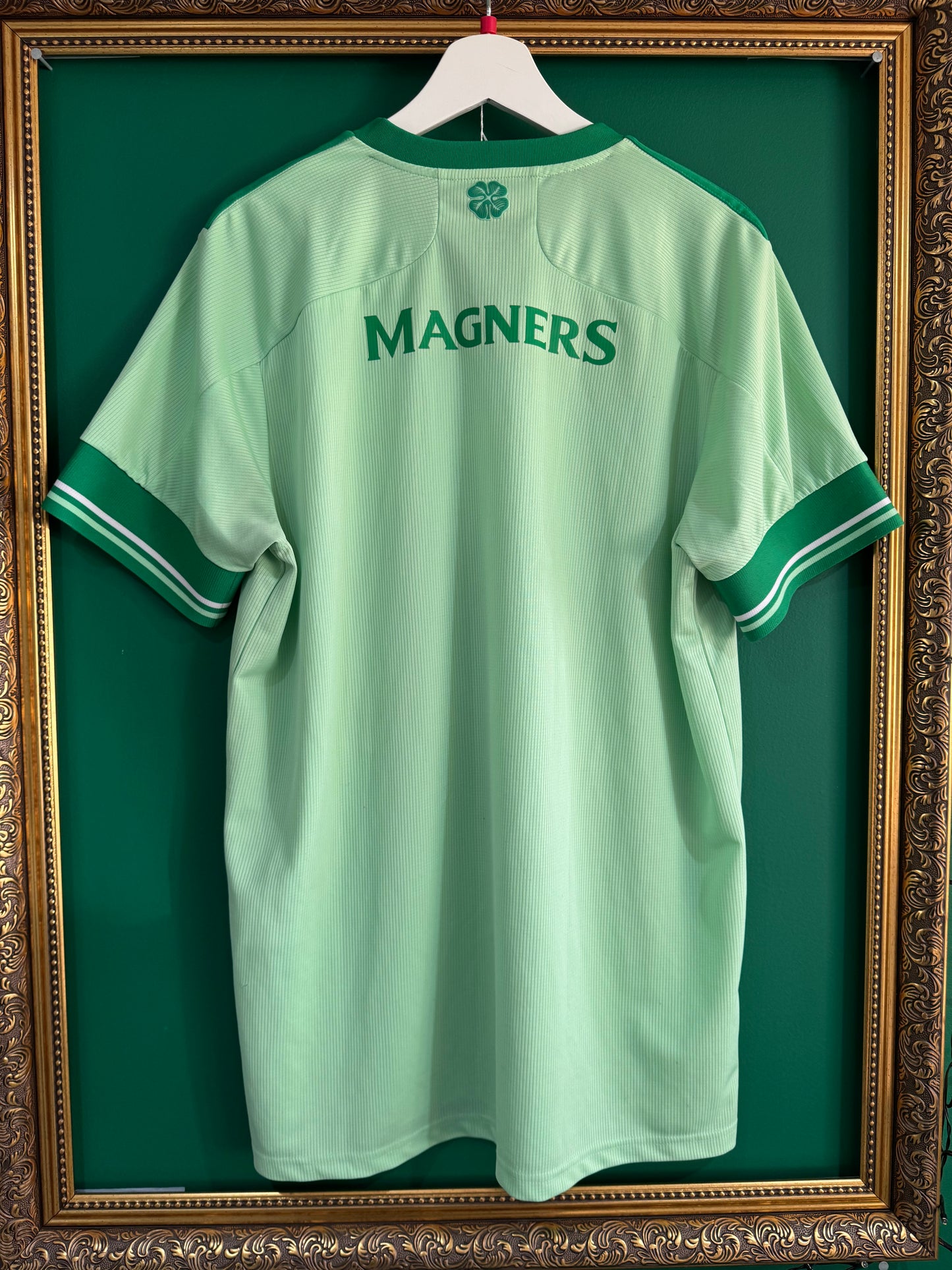 Celtic 2020/21 away shirt large