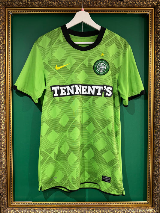 Celtic 2010/11 away shirt small