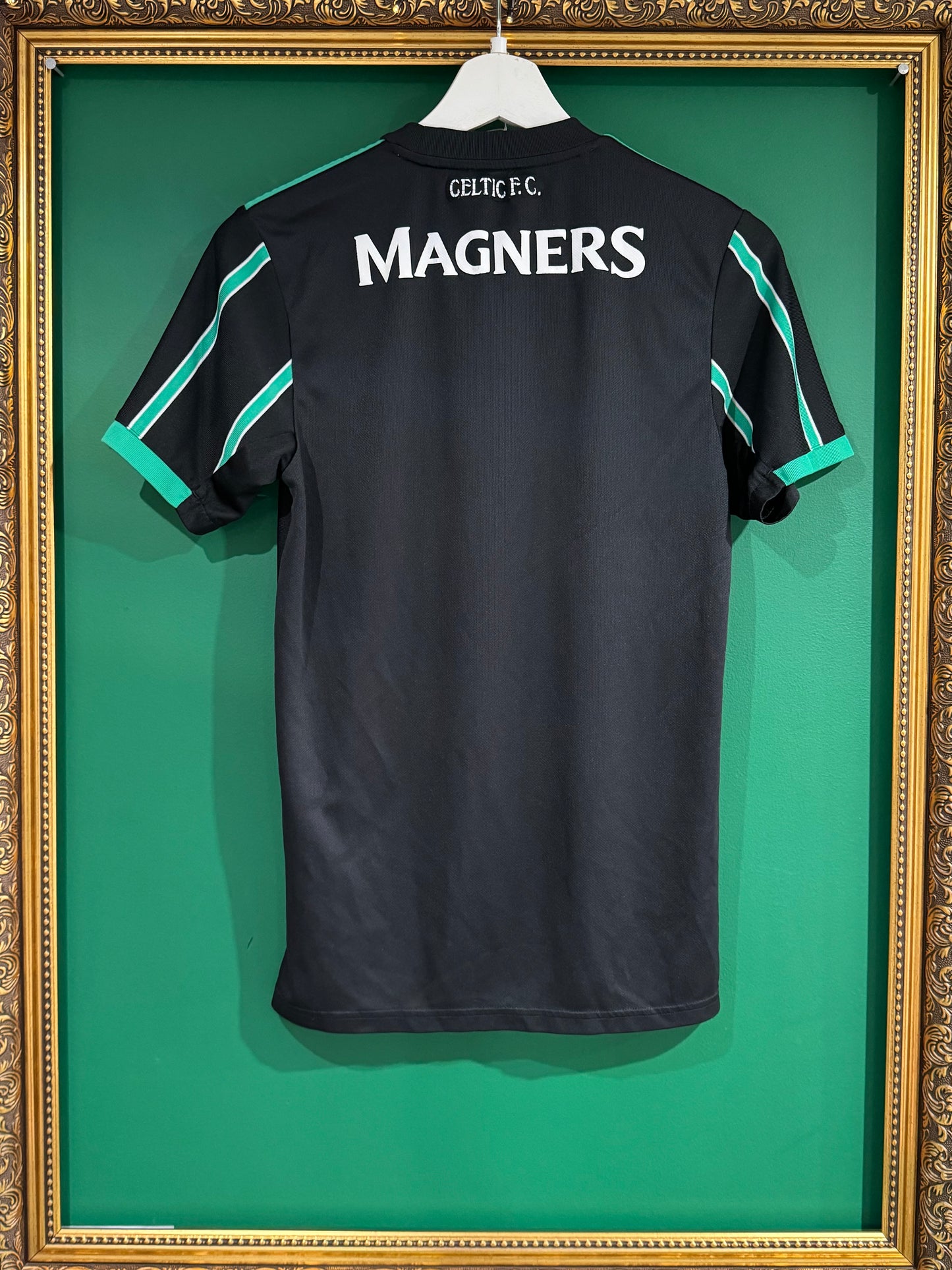 Celtic 2022/23 away xsmall