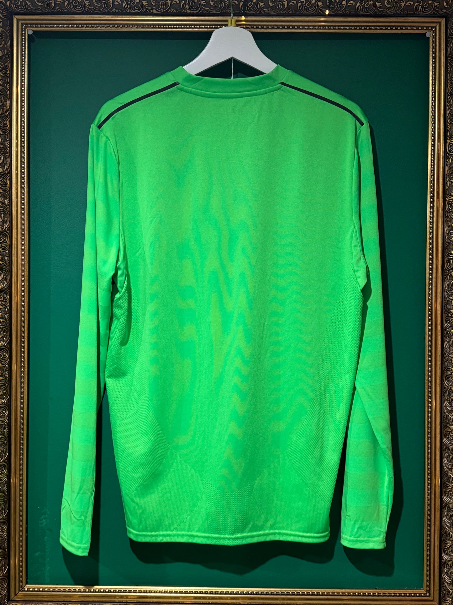 Celtic 2017/18 third medium ls