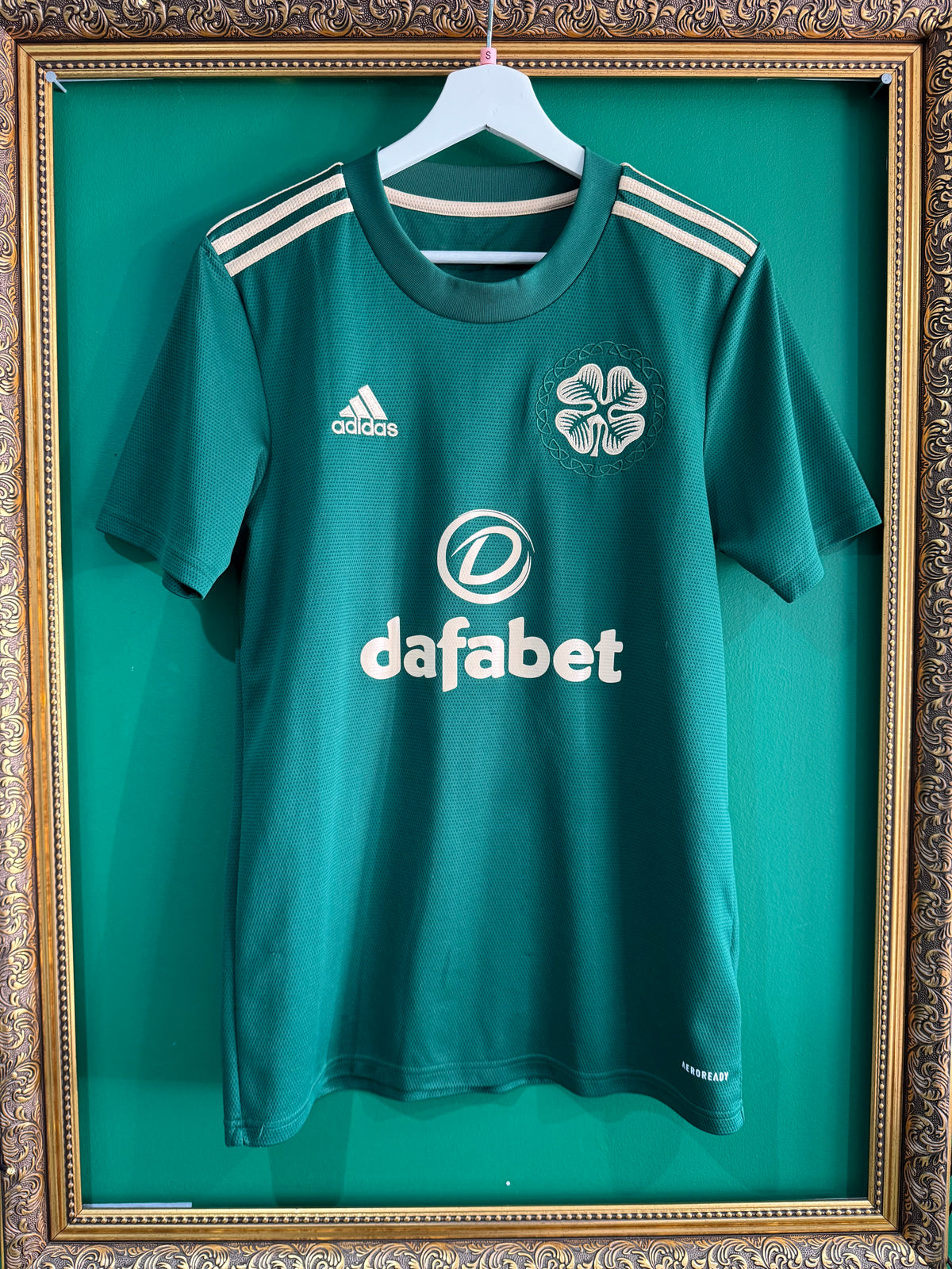 Celtic 2021/22 away shirt small Jota 17