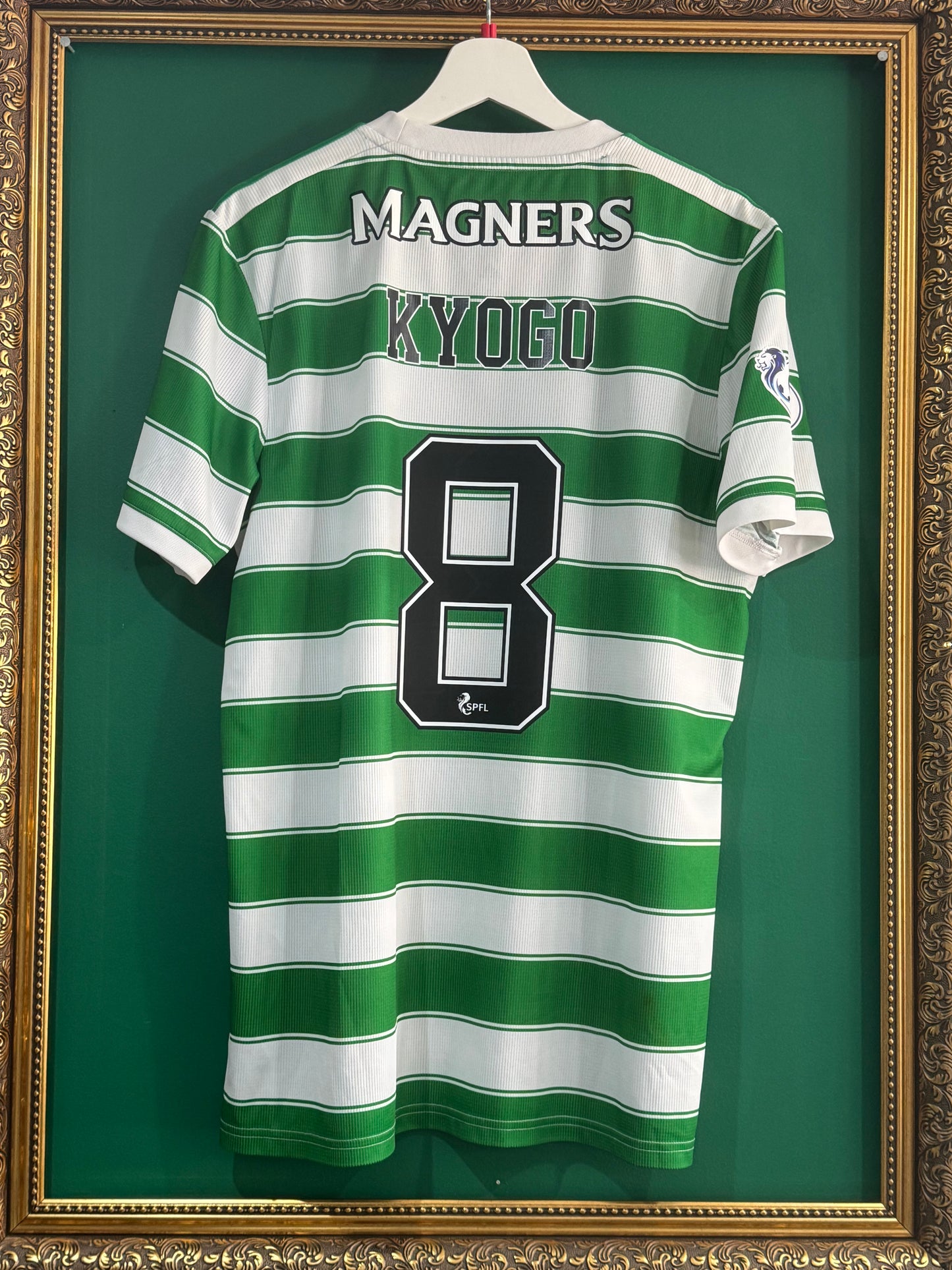 Celtic 2021/22 home shirt large Kyogo 8