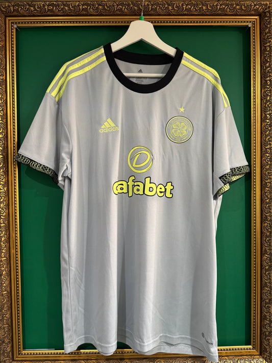 Celtic 2022/23 third shirt xlarge