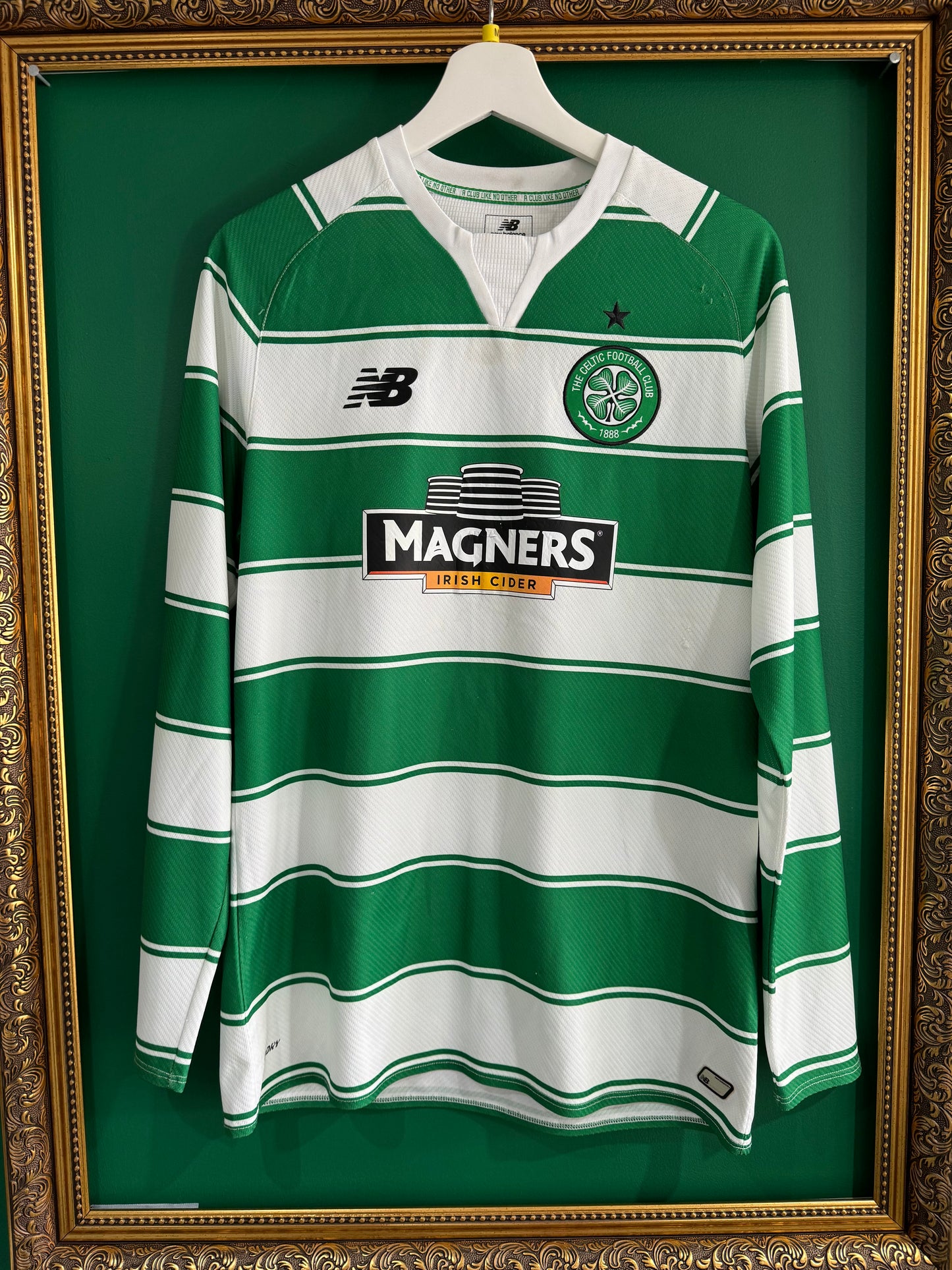 Celtic 2015/16 home medium