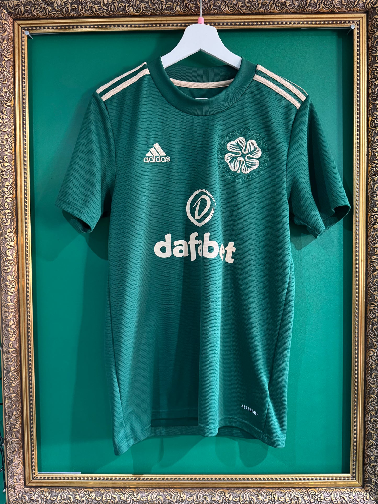 Celtic 2021/22 away small Jota 17