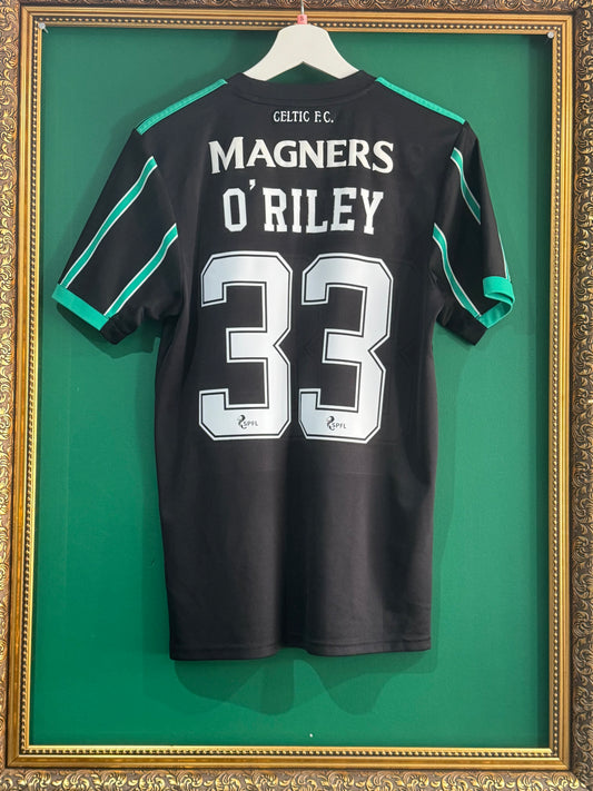 Celtic 2022/23 away shirt small O’Riley 33