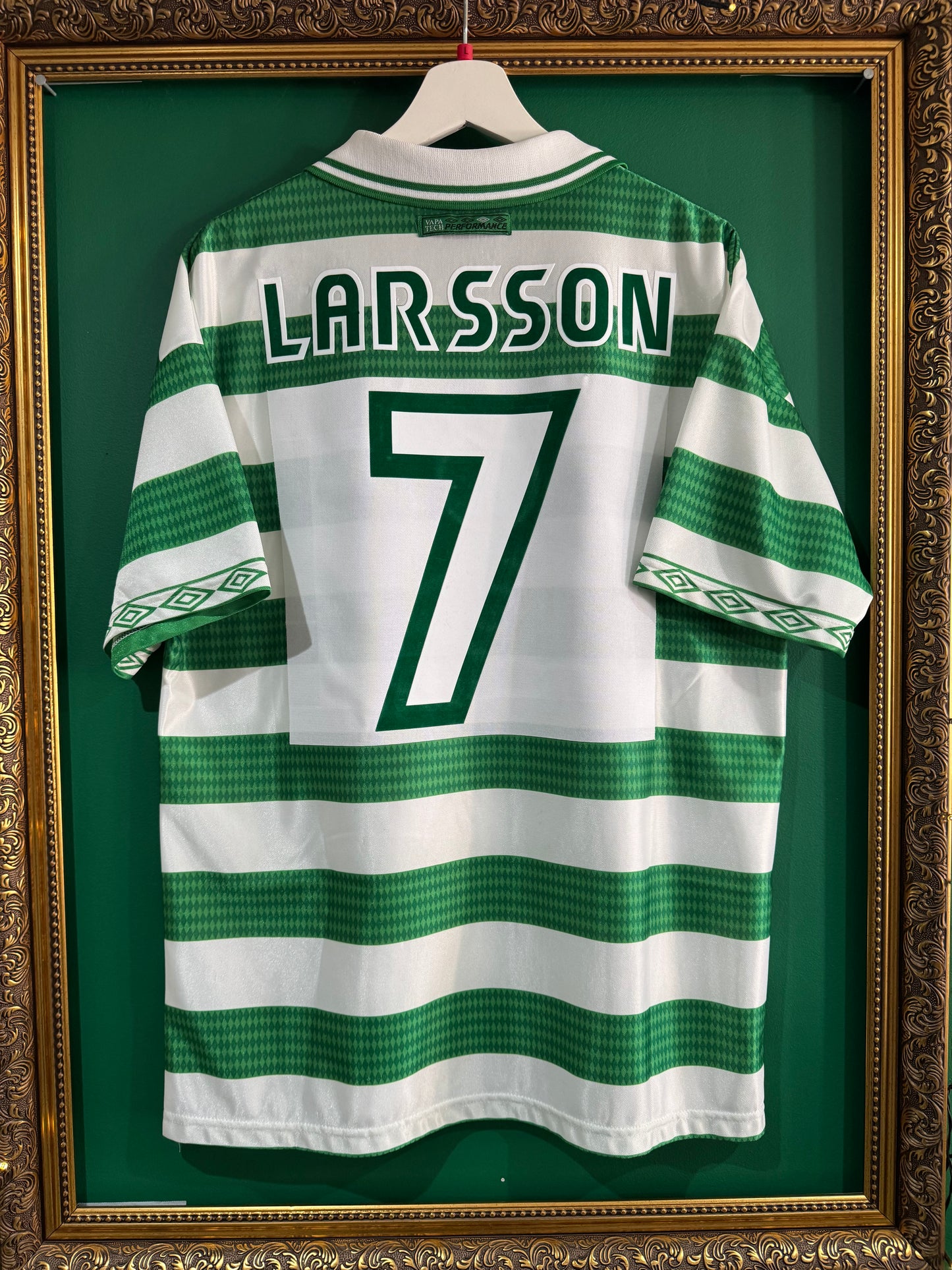 Celtic 1997/99 home shirt large Larsson 7