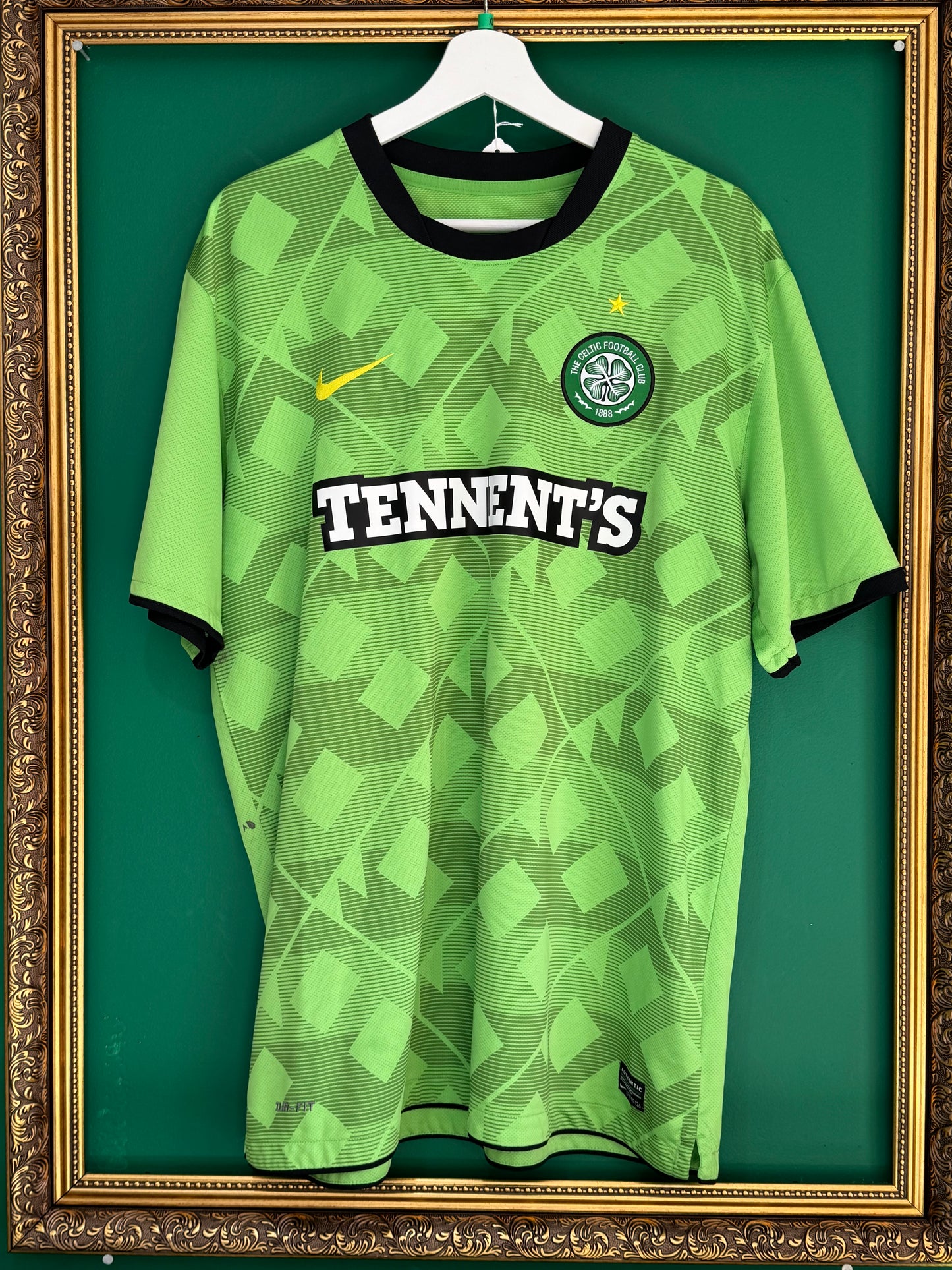 Celtic 2011/12 away large