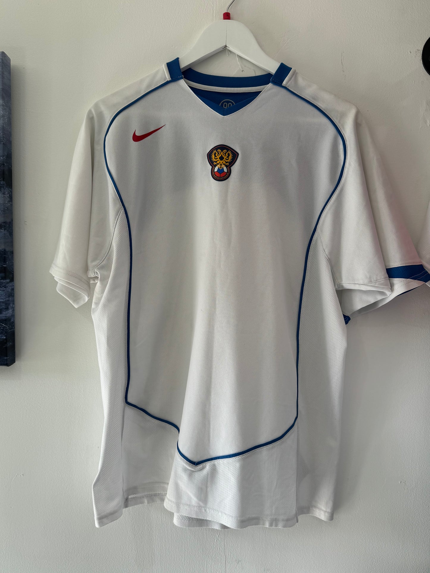 Russia 2004 home large