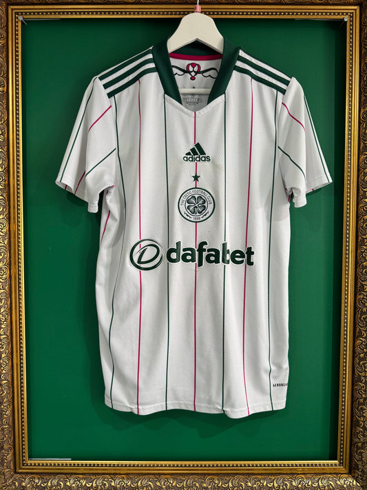 Celtic 2021/22 third shirt small