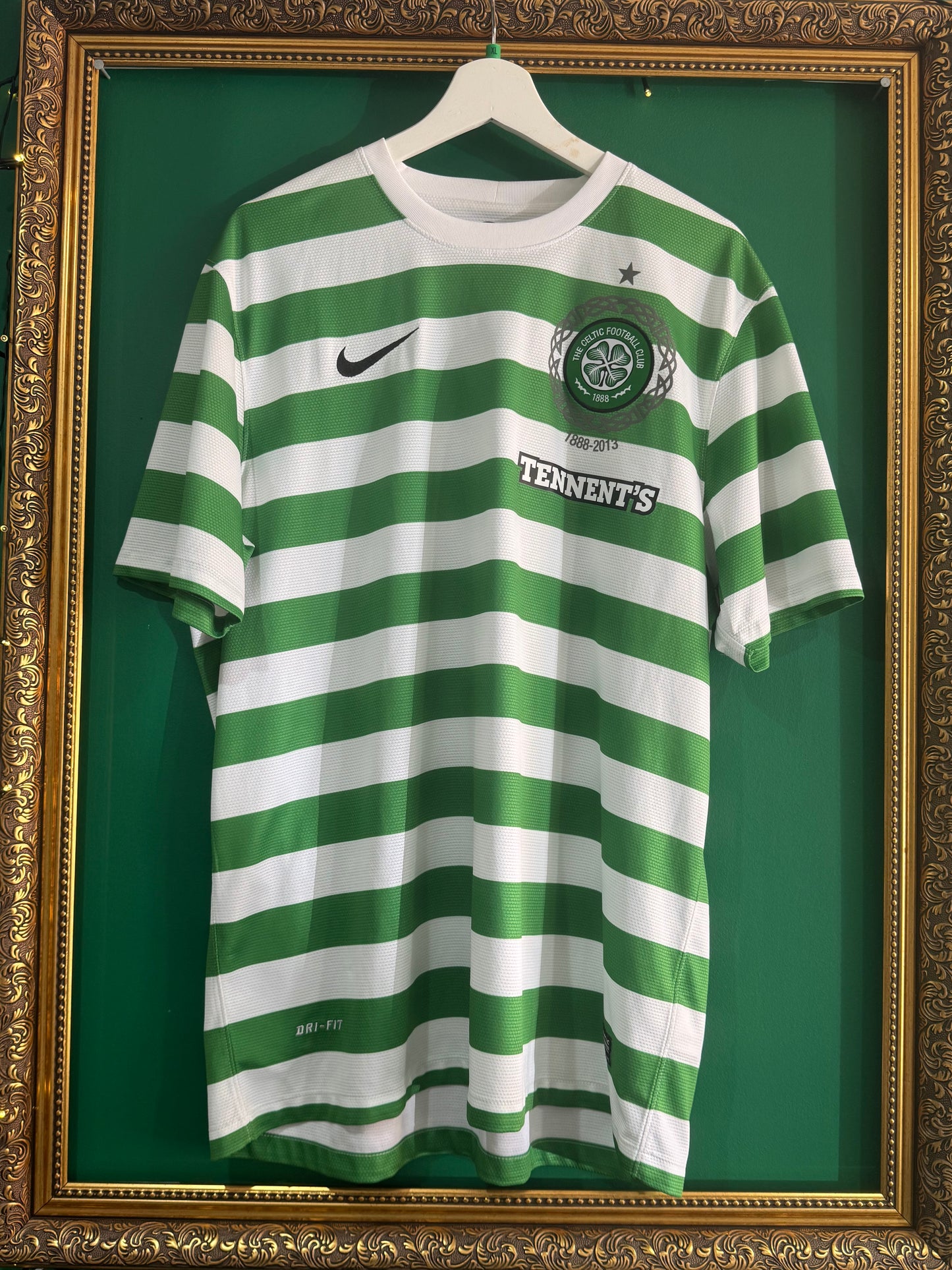 Celtic 2012/13 home shirt xlarge Rogic 18