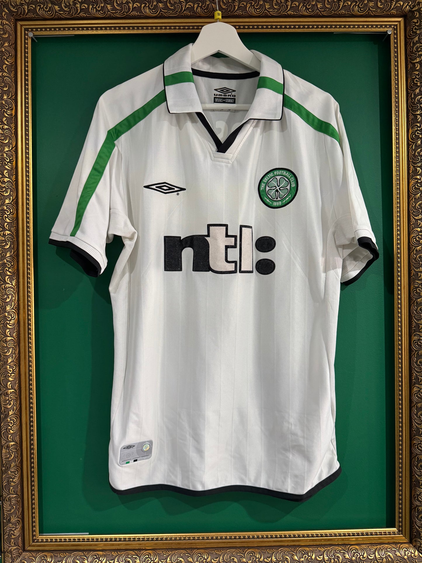 Celtic 2001/02 away football shirt medium 8/10
