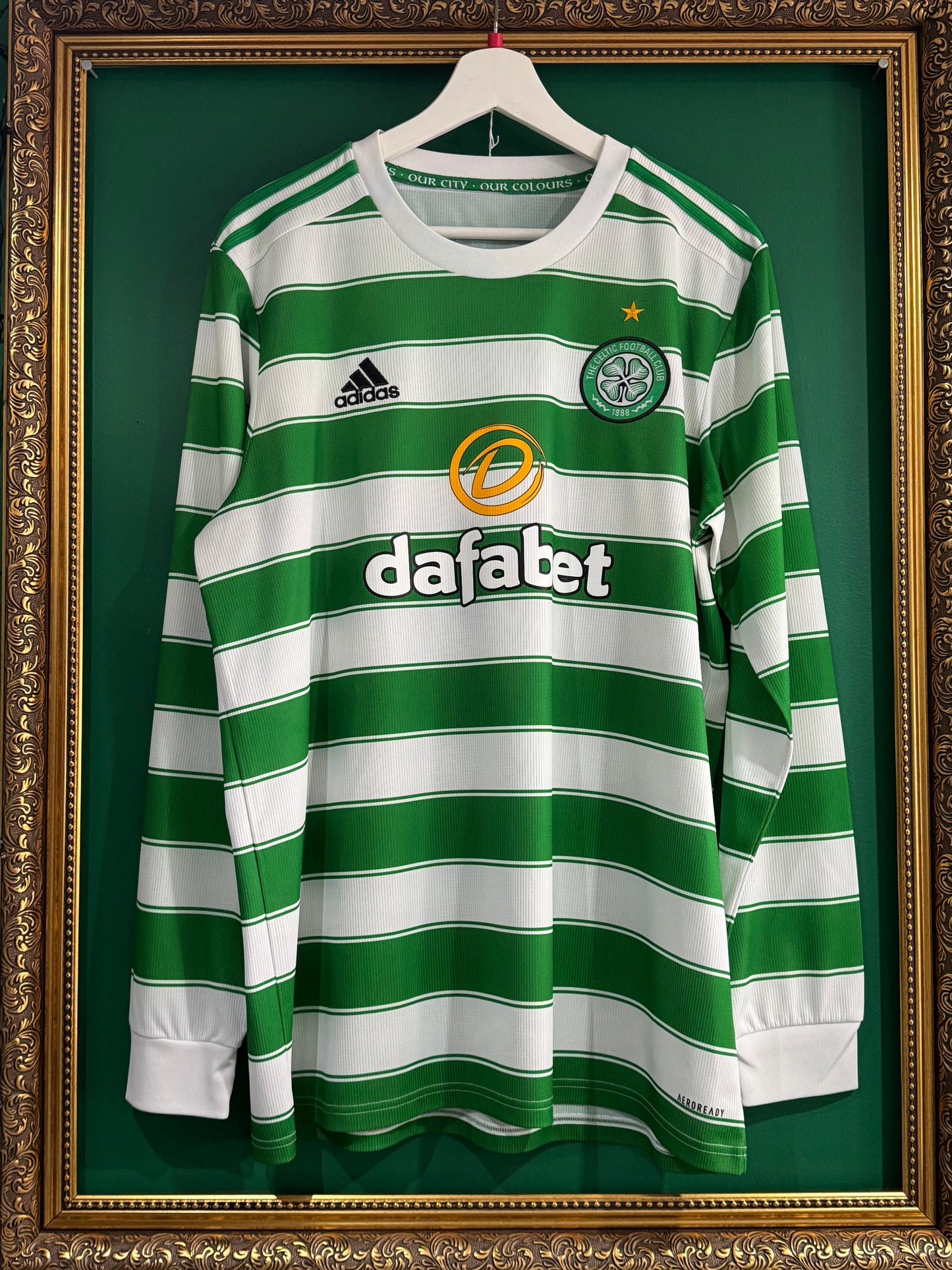 Celtic 2021/22 home shirt large ls 9/10