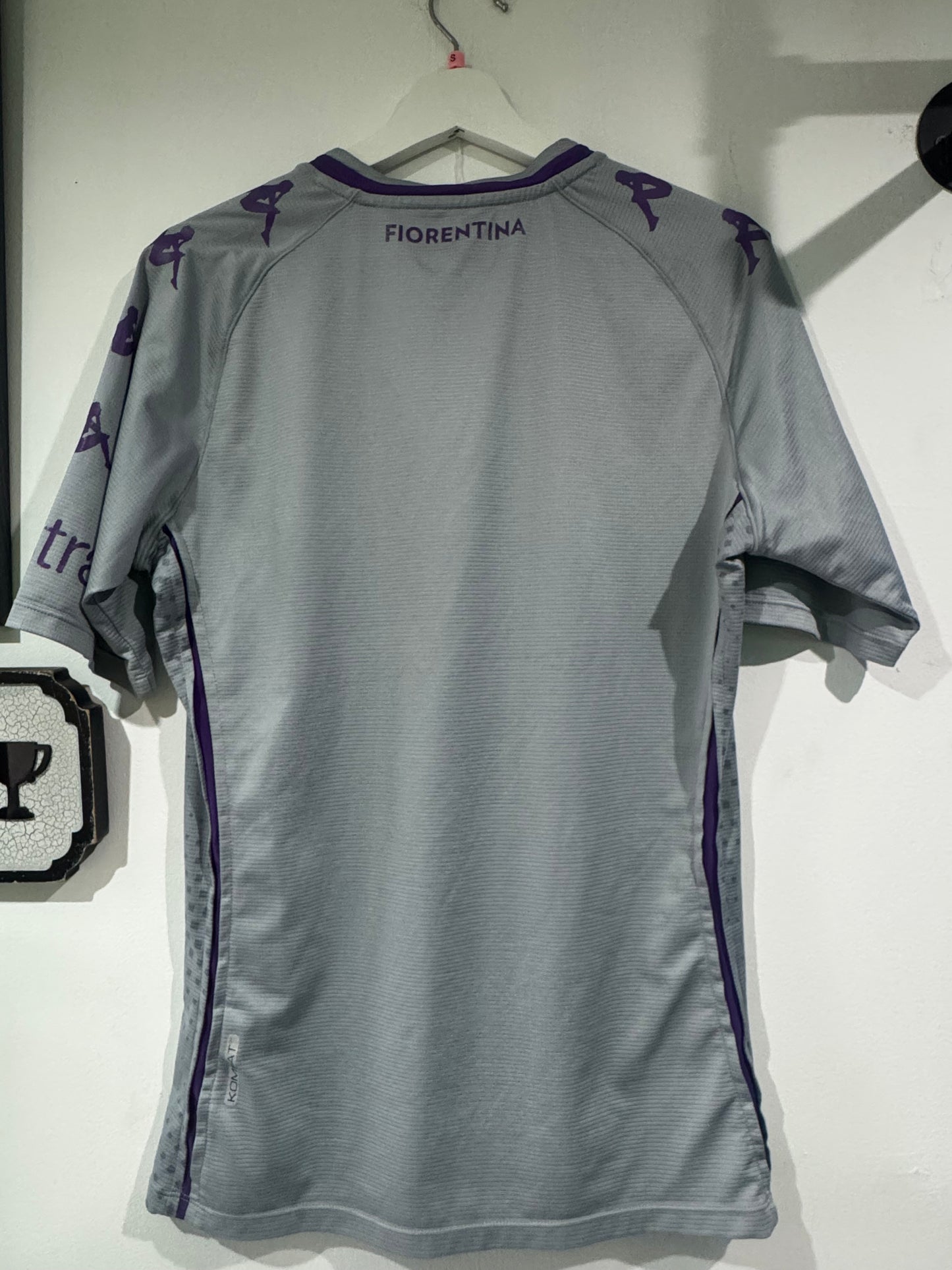 Fiorentina 2020/21 home GK shirt small