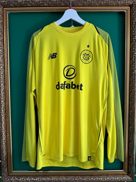 Celtic 2018/19 home goalkeeper large