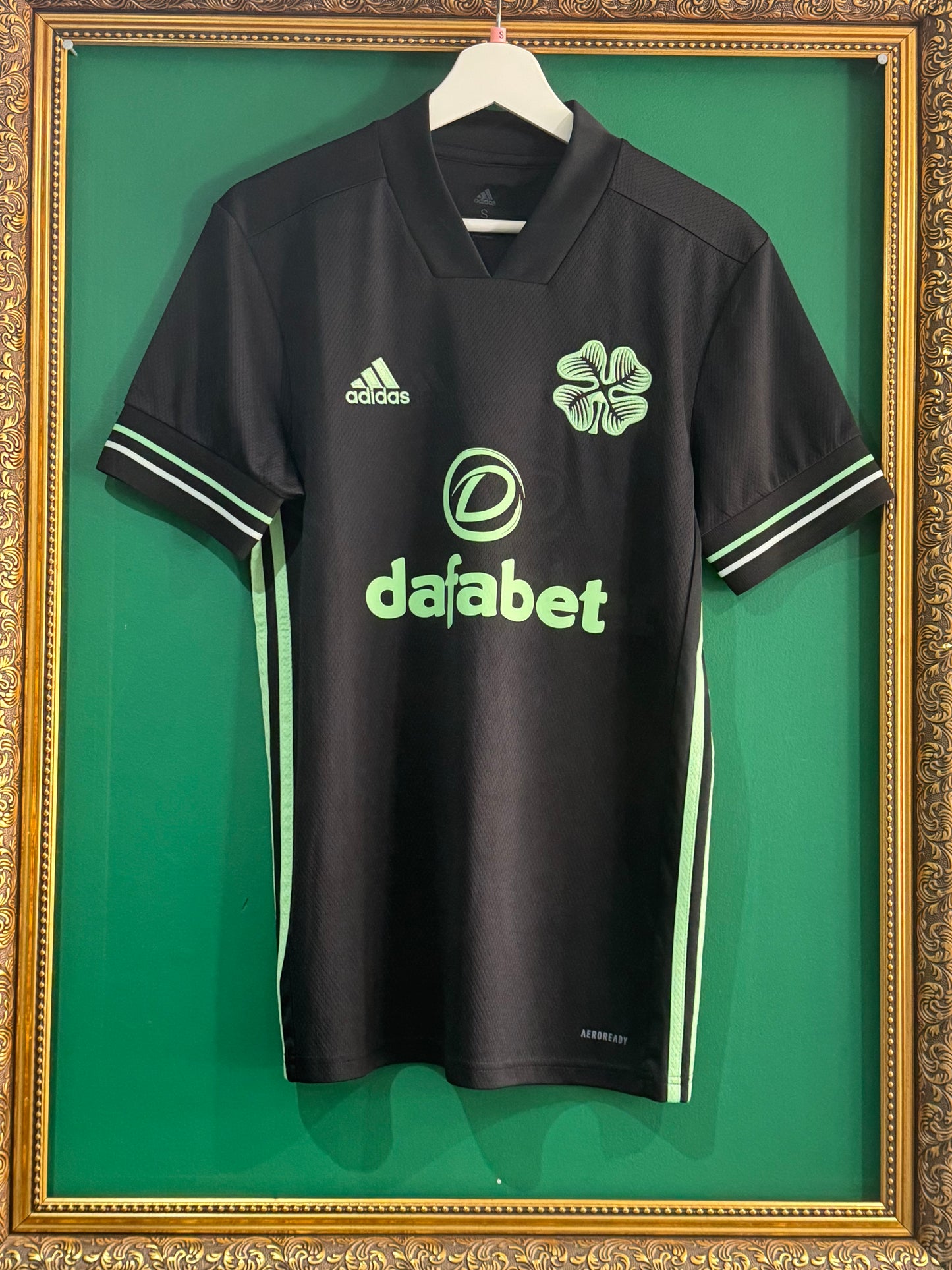 Celtic 2021/22 fourth shirt small Daizen 38