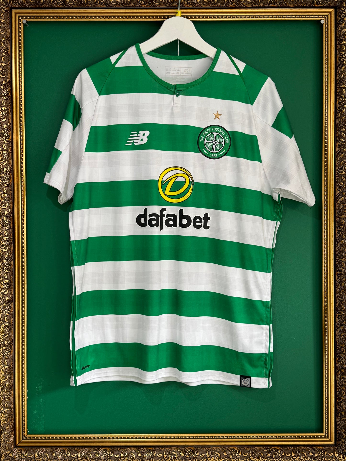 Celtic 2018/19 home medium